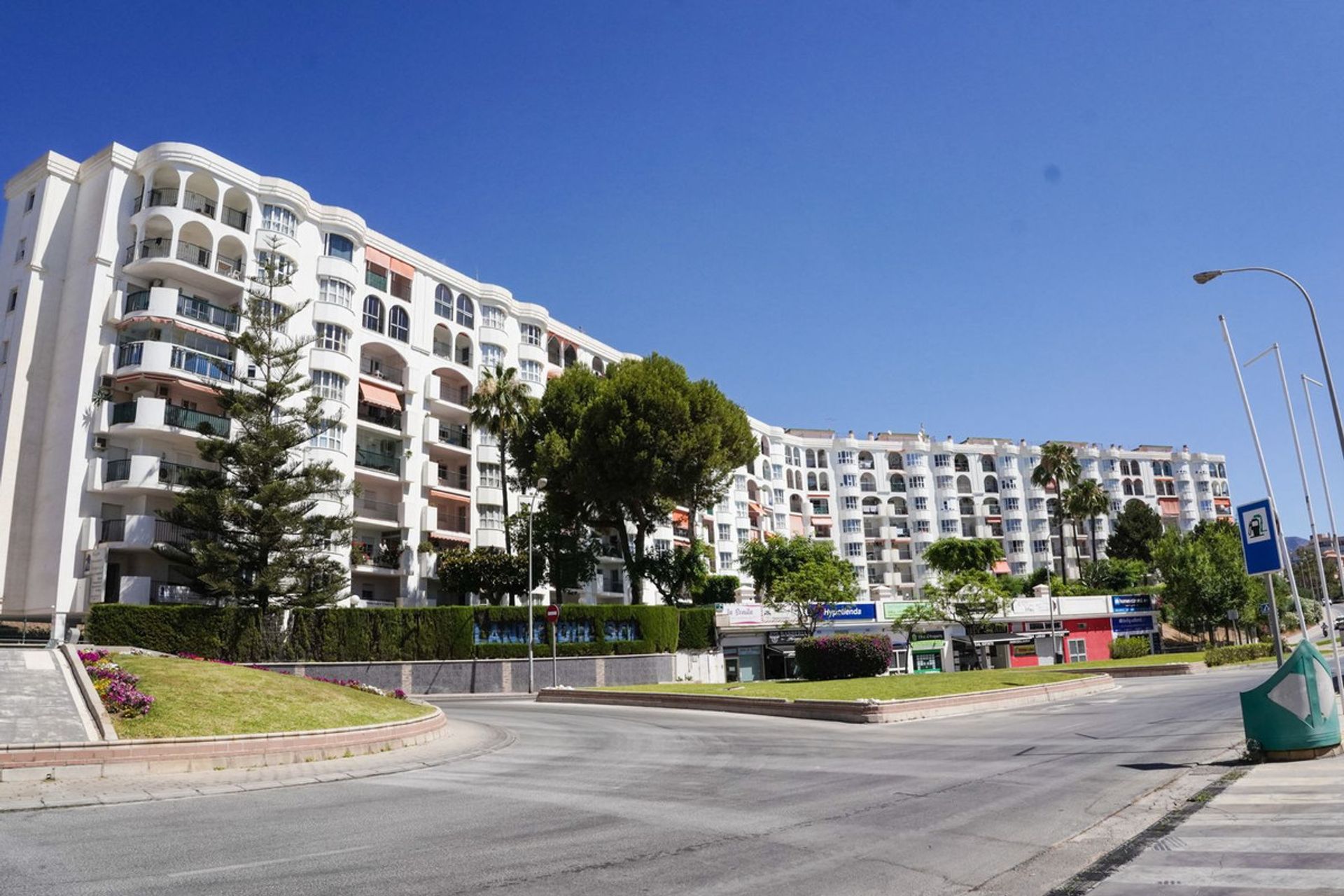 Condominium in Las Lagunas de Mijas, Andalucía 10779844