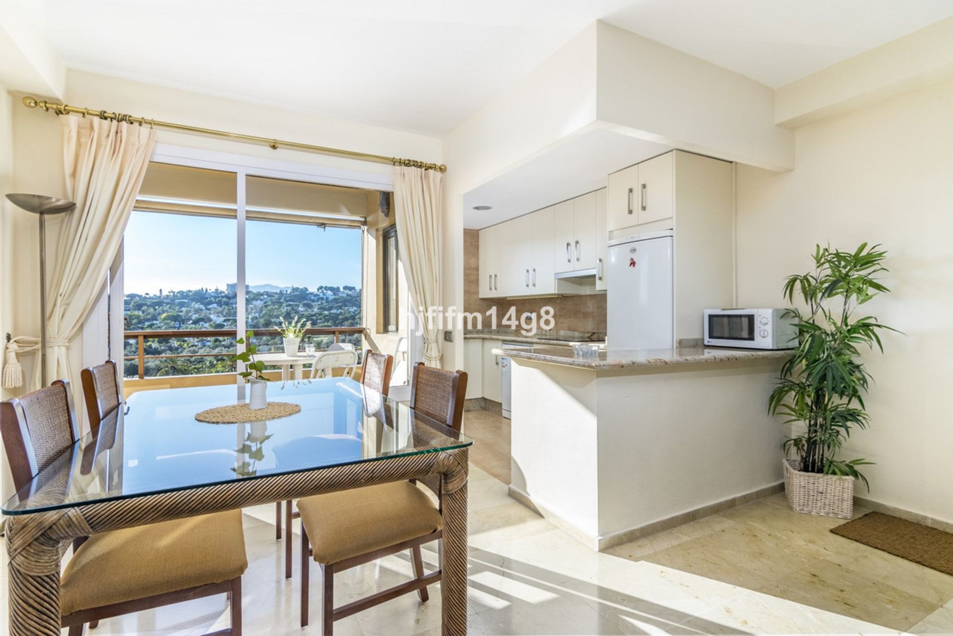 Condominio en Marbella, Andalucía 10780036