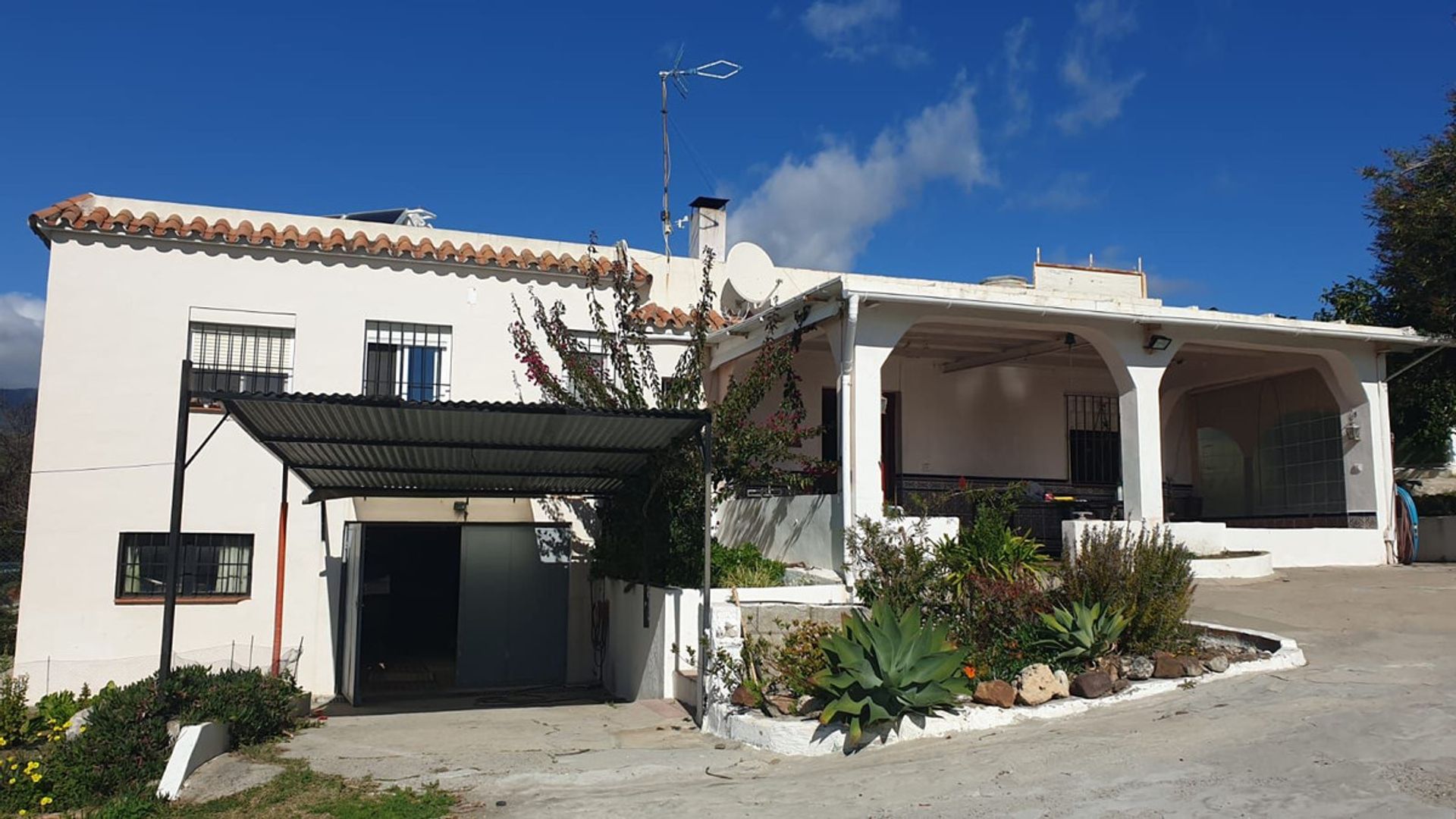 House in Estepona, Andalusia 10780702