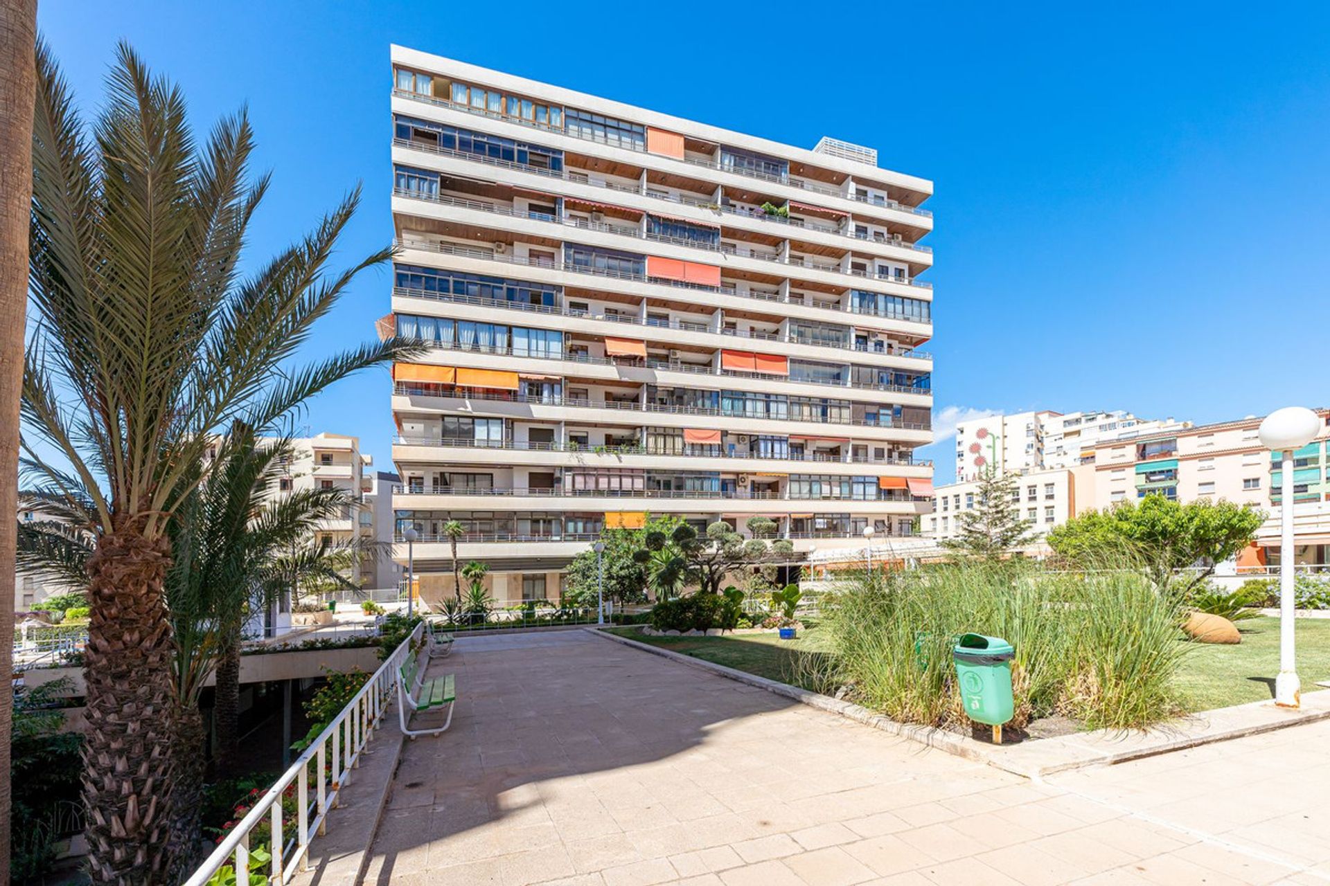 Condominium dans Torremolinos, Andalousie 10780981