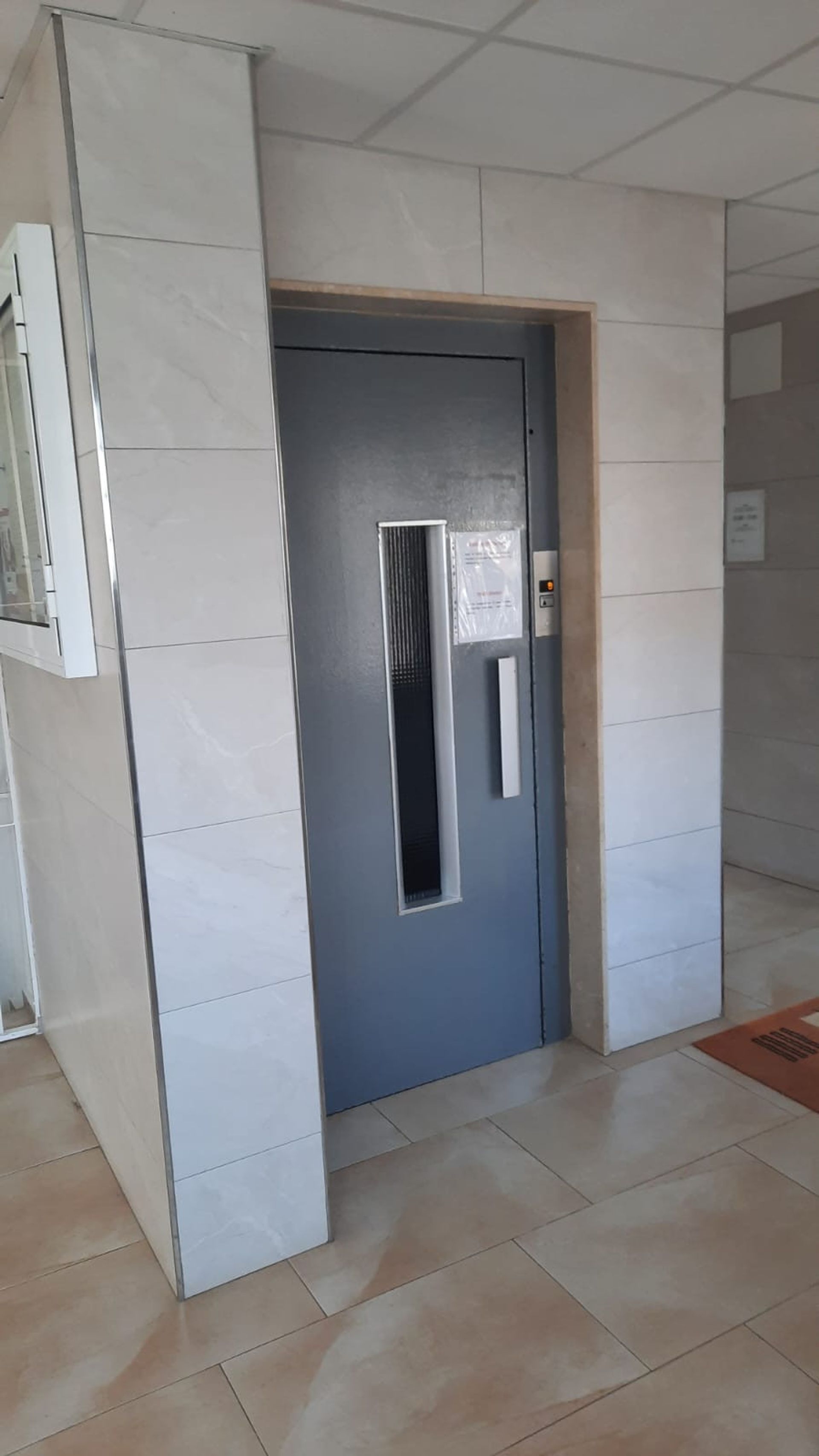 Condominio nel Alhaurín de la Torre, Andalucía 10781019