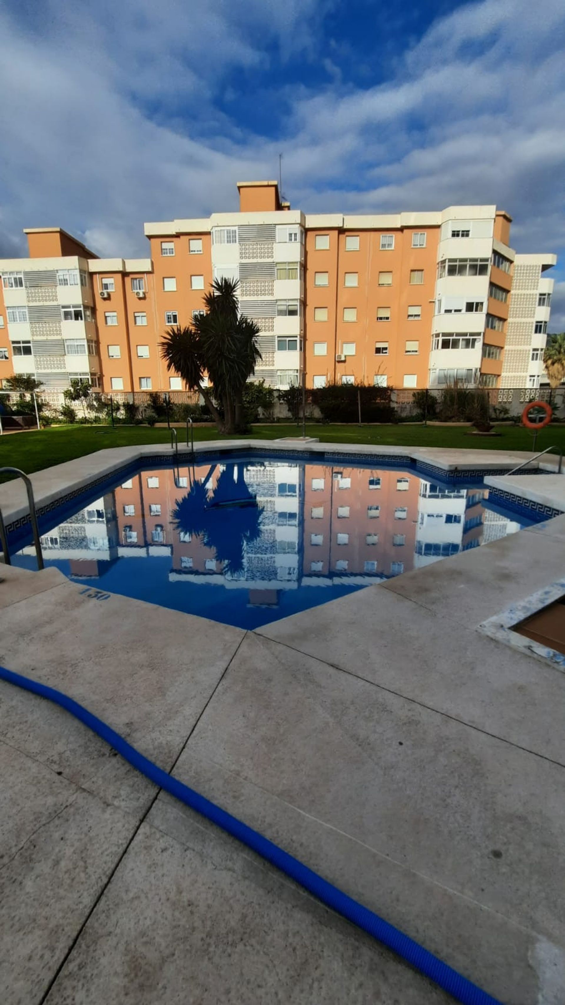 Condominium in Alhaurín de la Torre, Andalucía 10781019