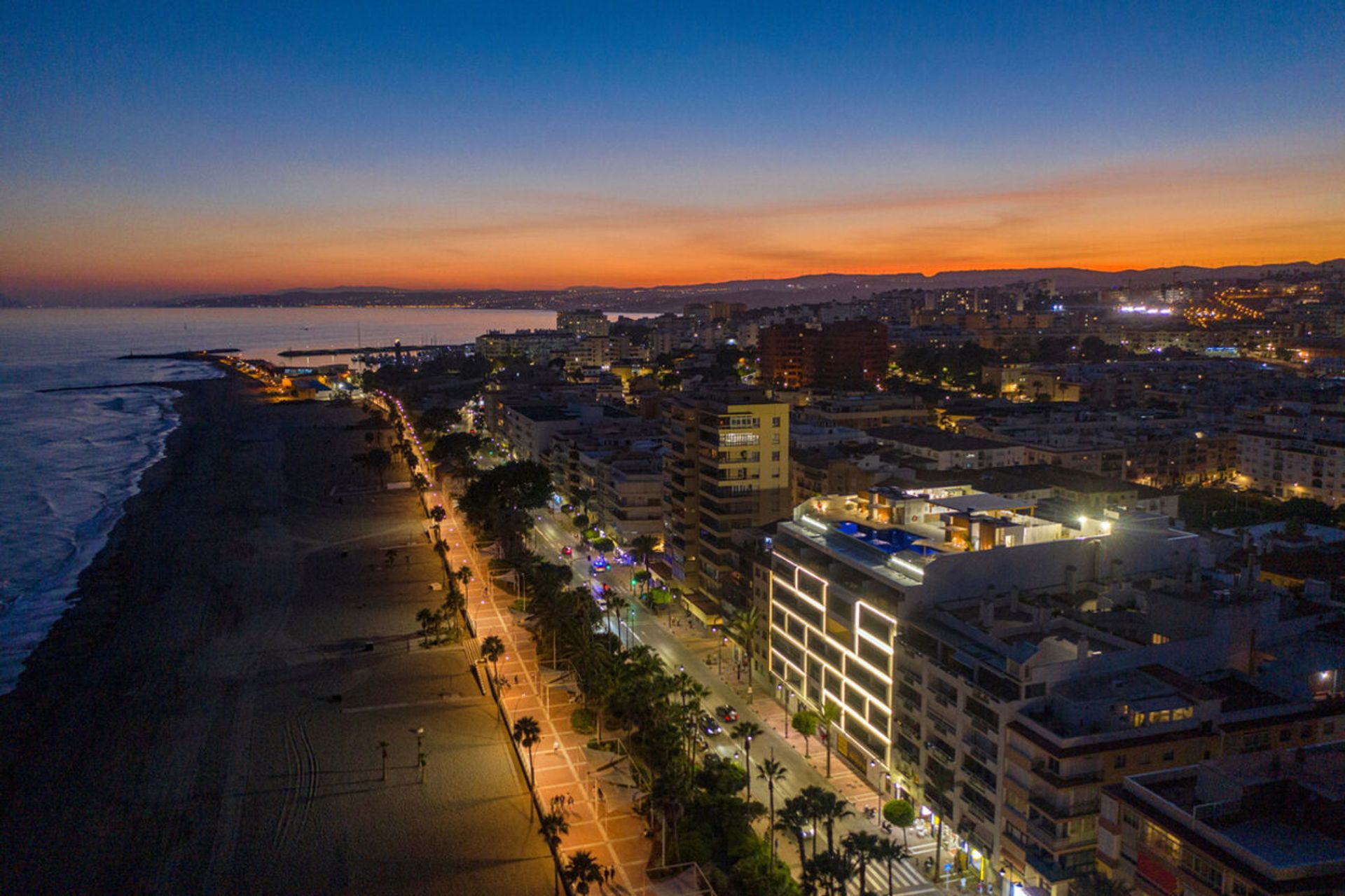 Condomínio no Estepona, Andalucía 10781058