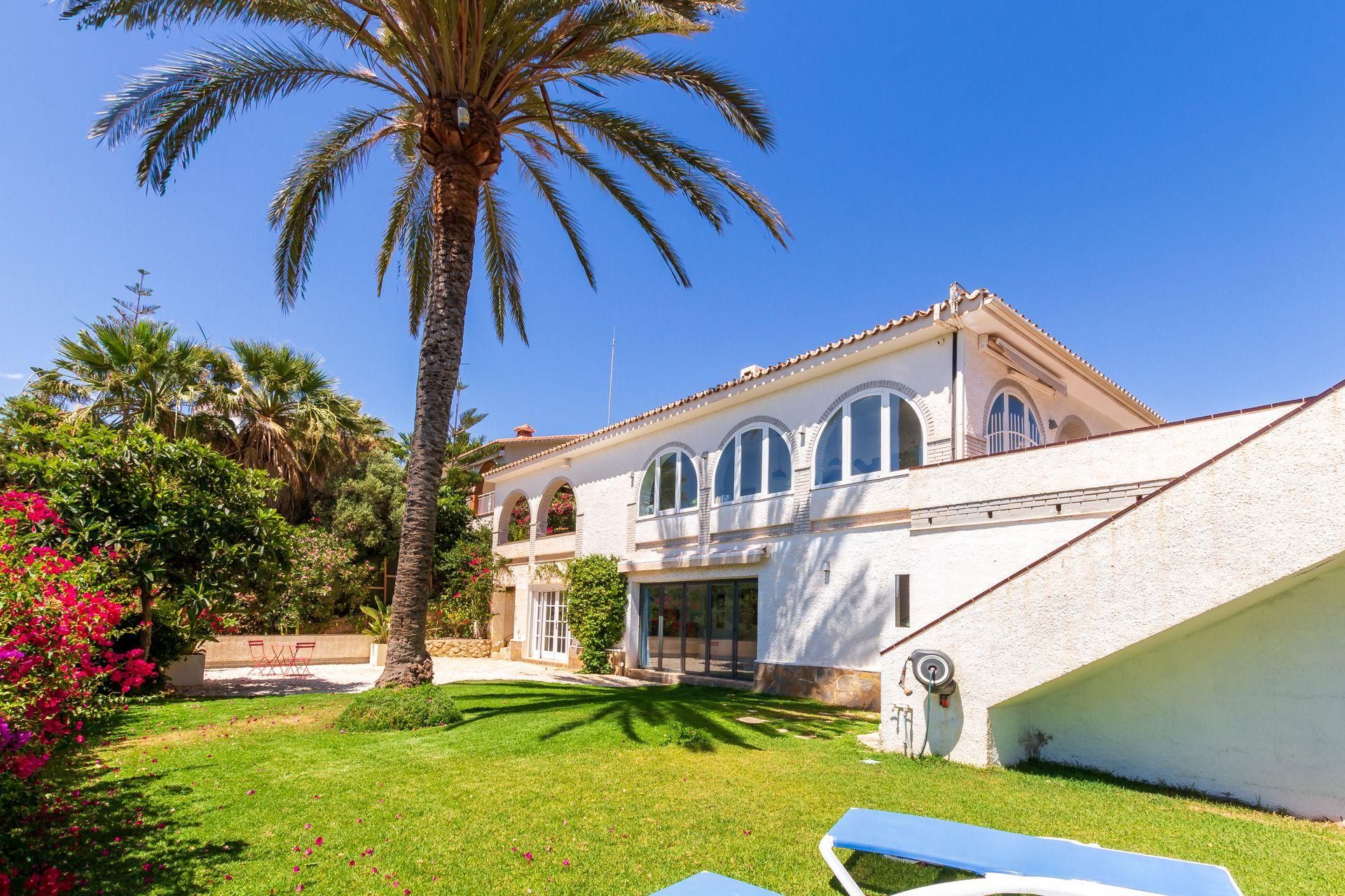 House in Rincón de la Victoria, Andalucía 10781145