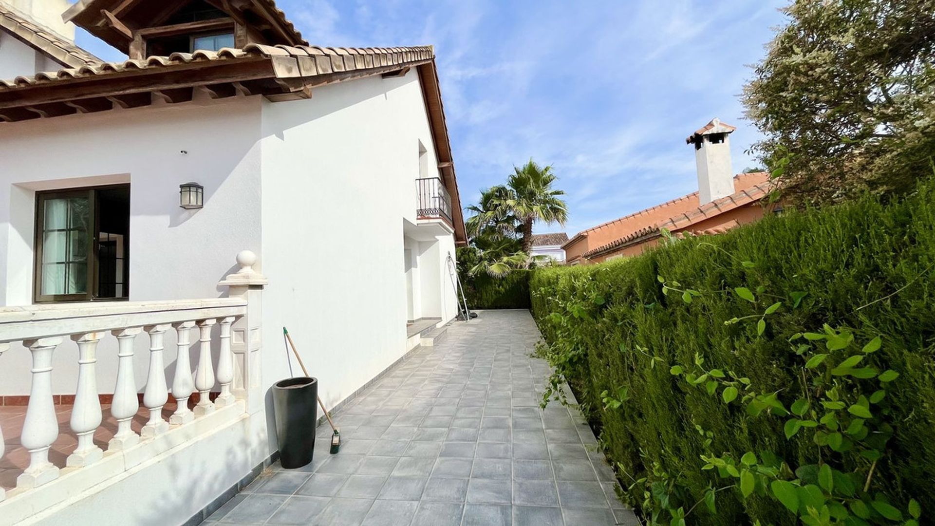 House in Benahavis, Andalusia 10781487