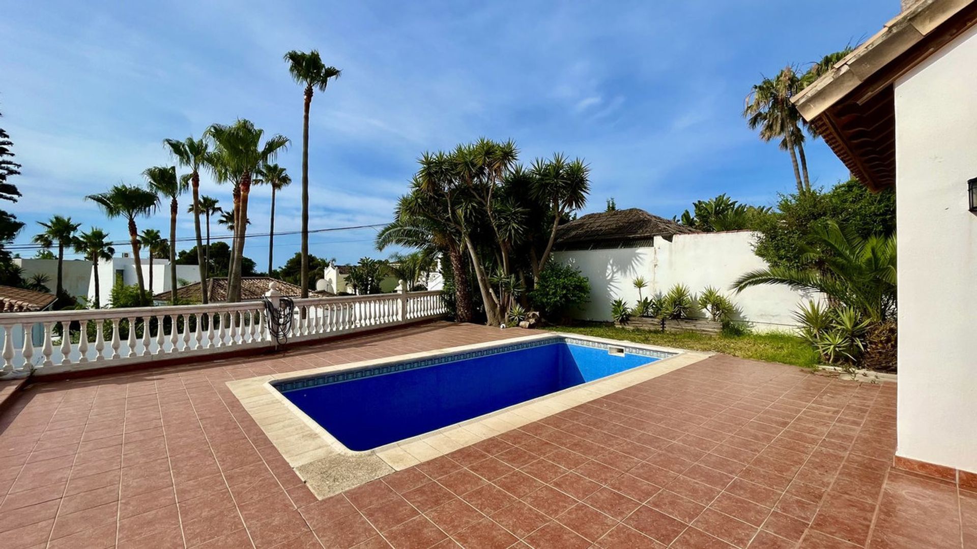 House in Benahavis, Andalusia 10781487