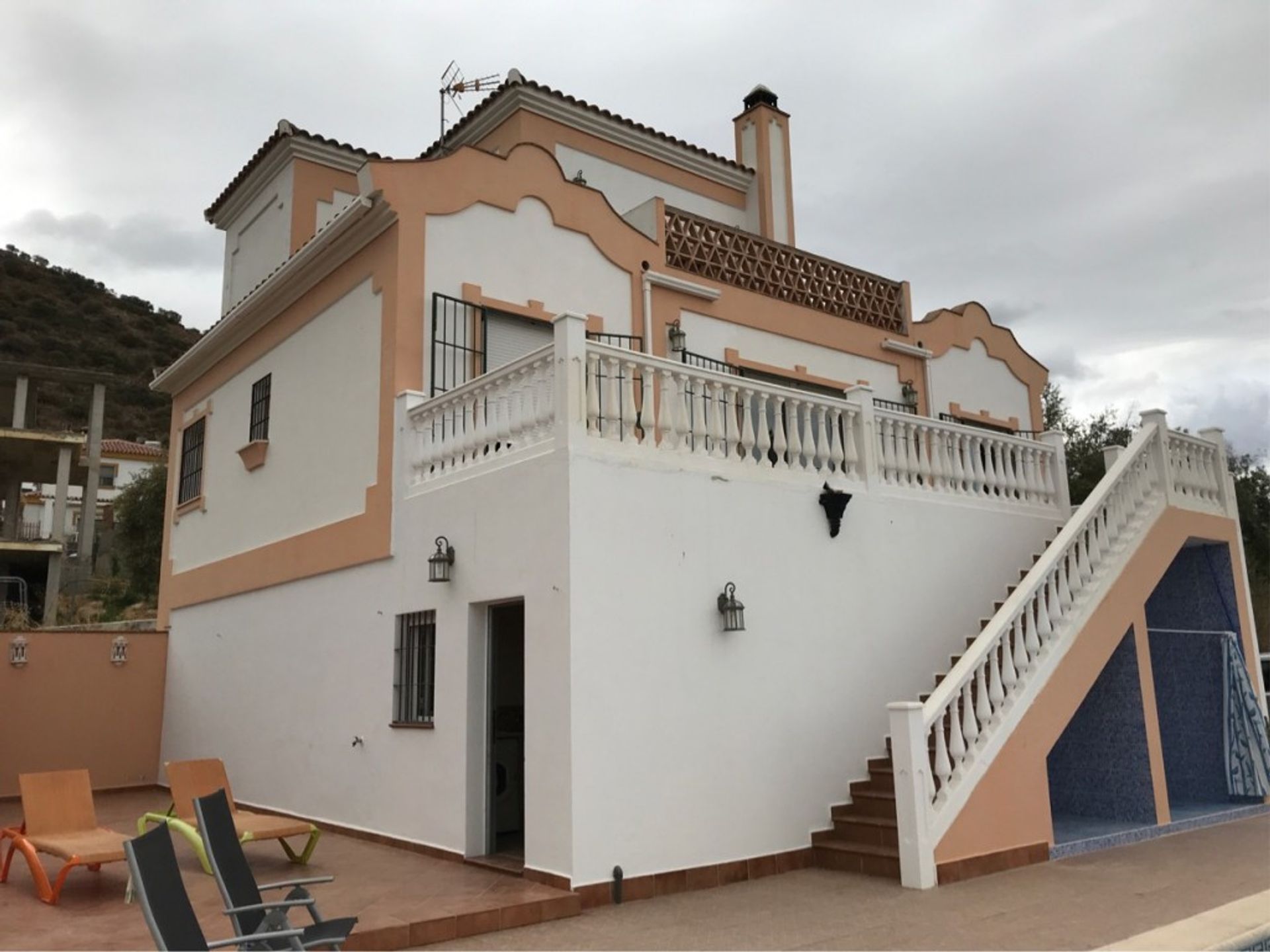 rumah dalam Coín, Andalucía 10781609