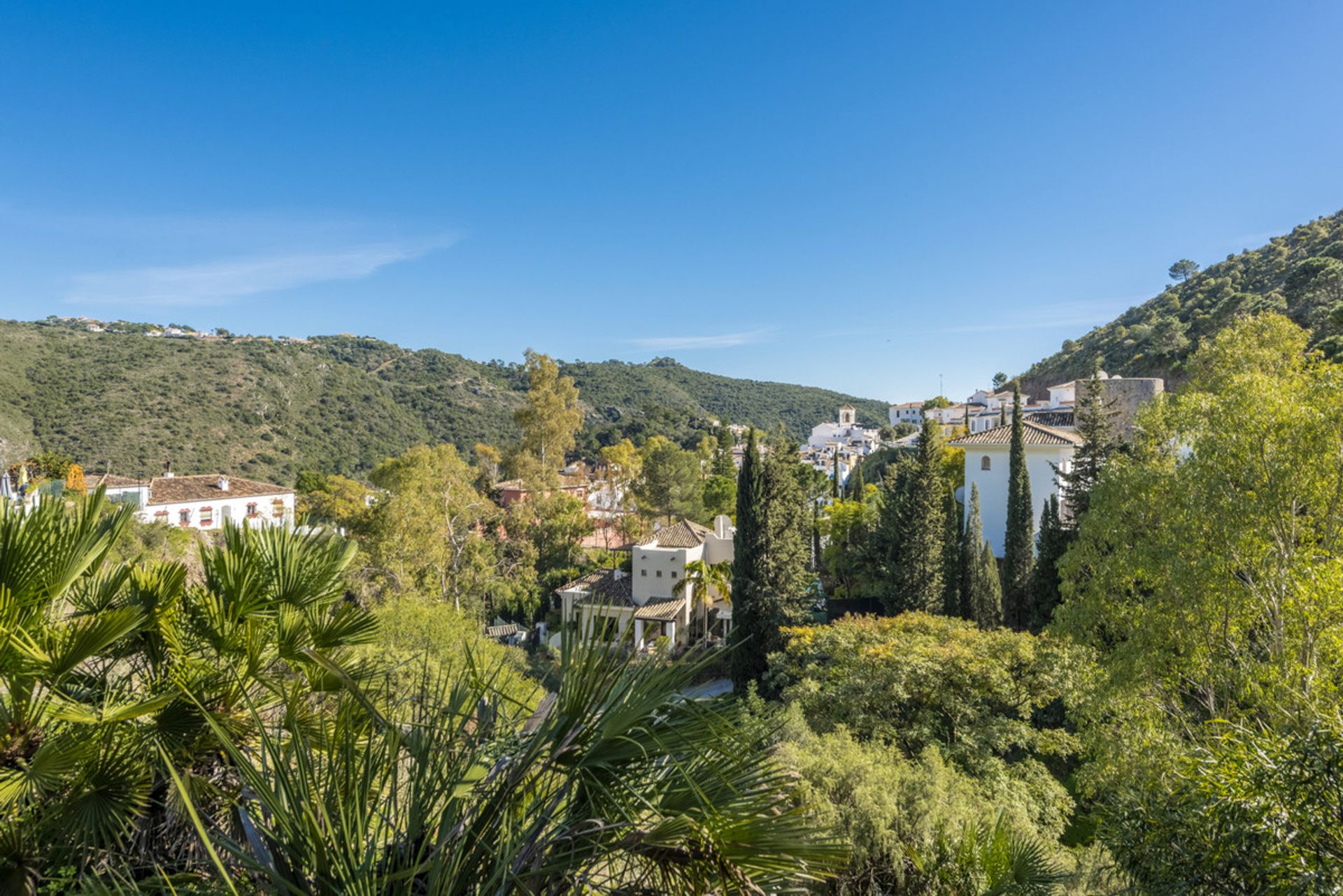 Talo sisään Benahavis, Andalusia 10782053