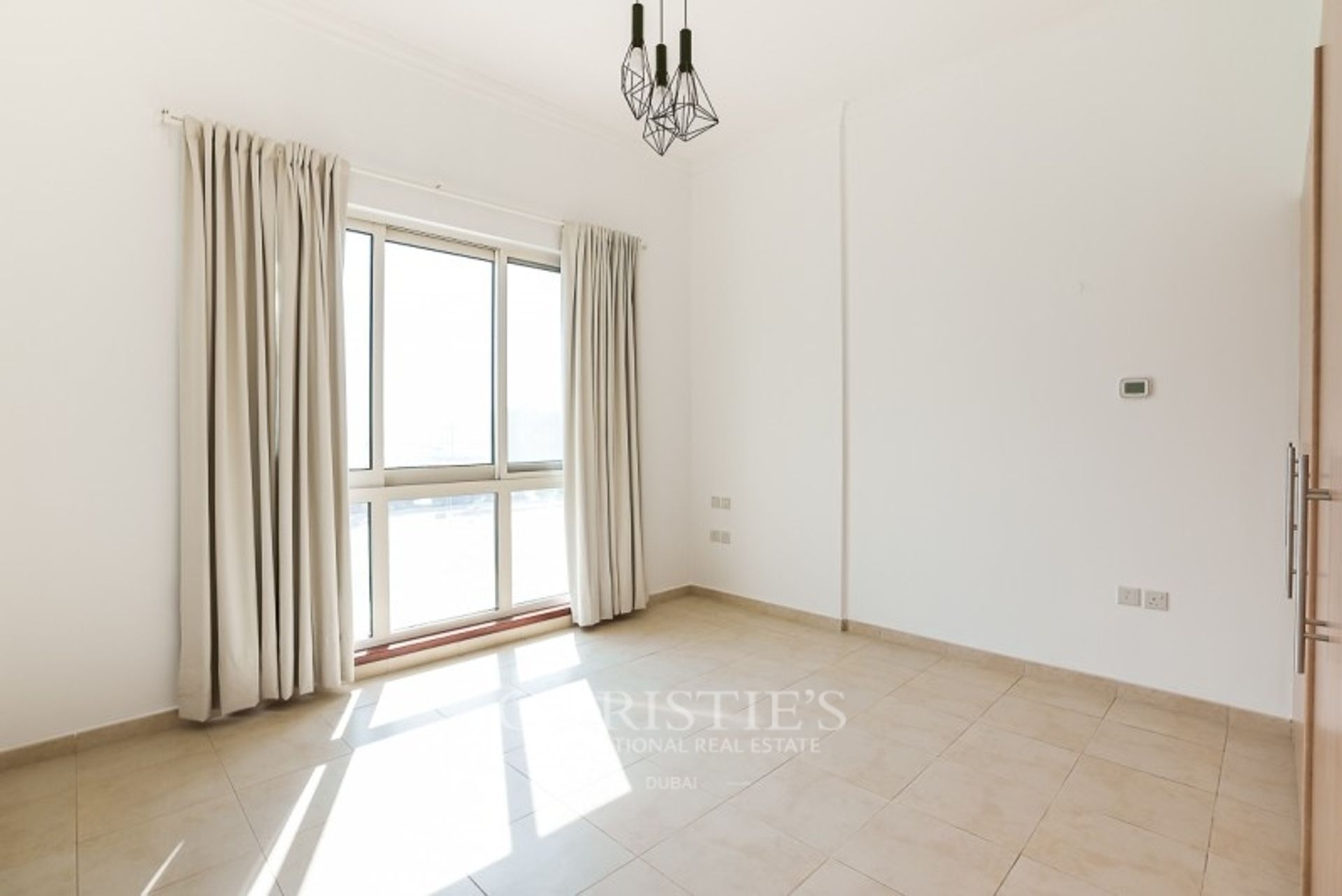 Condominium dans Warisan, Dubaï 10782144