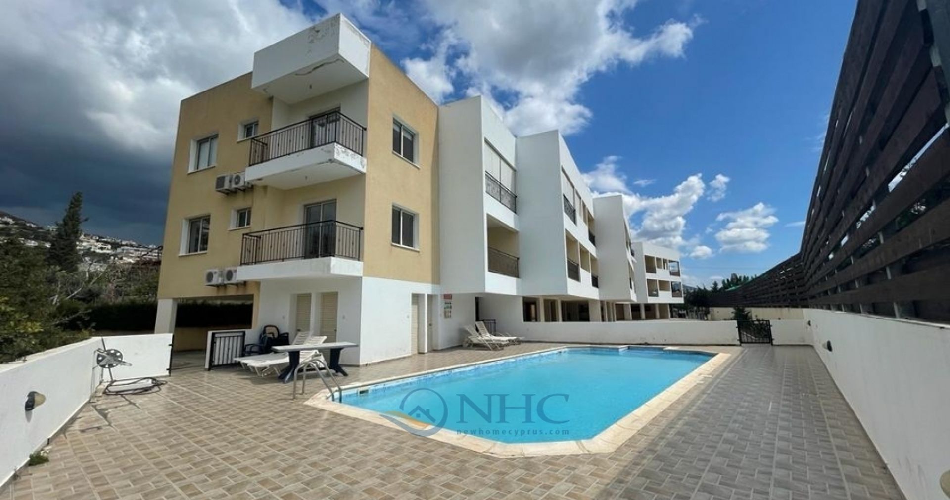 Condominio nel Peyia, Paphos 10782275