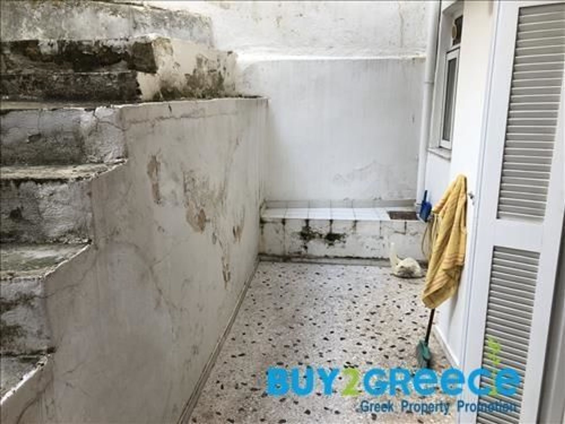 Condominium in Athina,  10782300