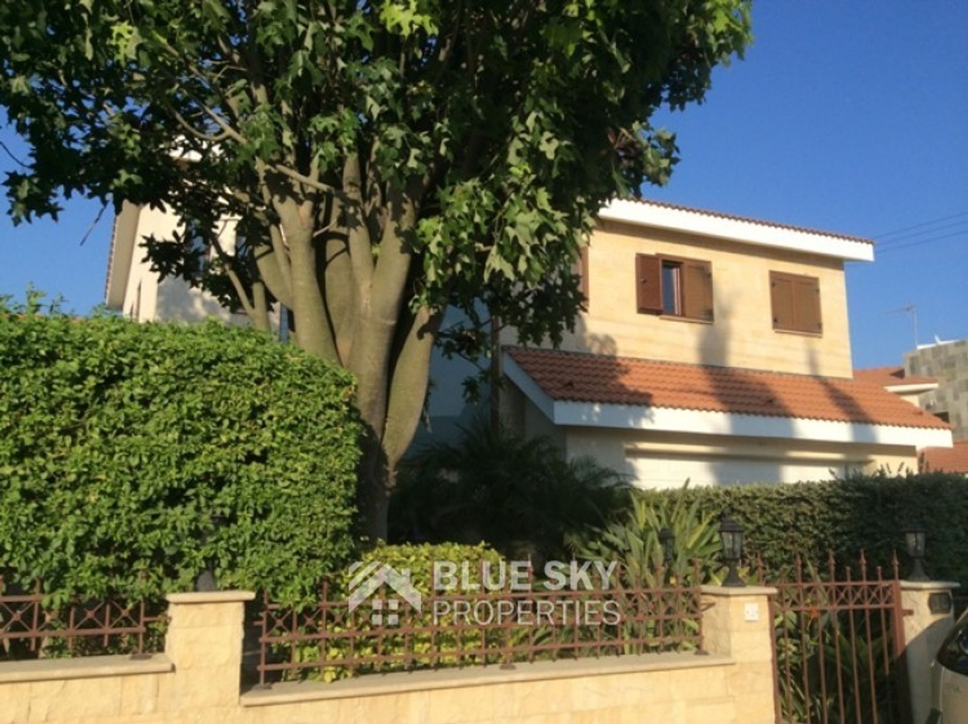 House in Agios Athanasios, Limassol 10782689