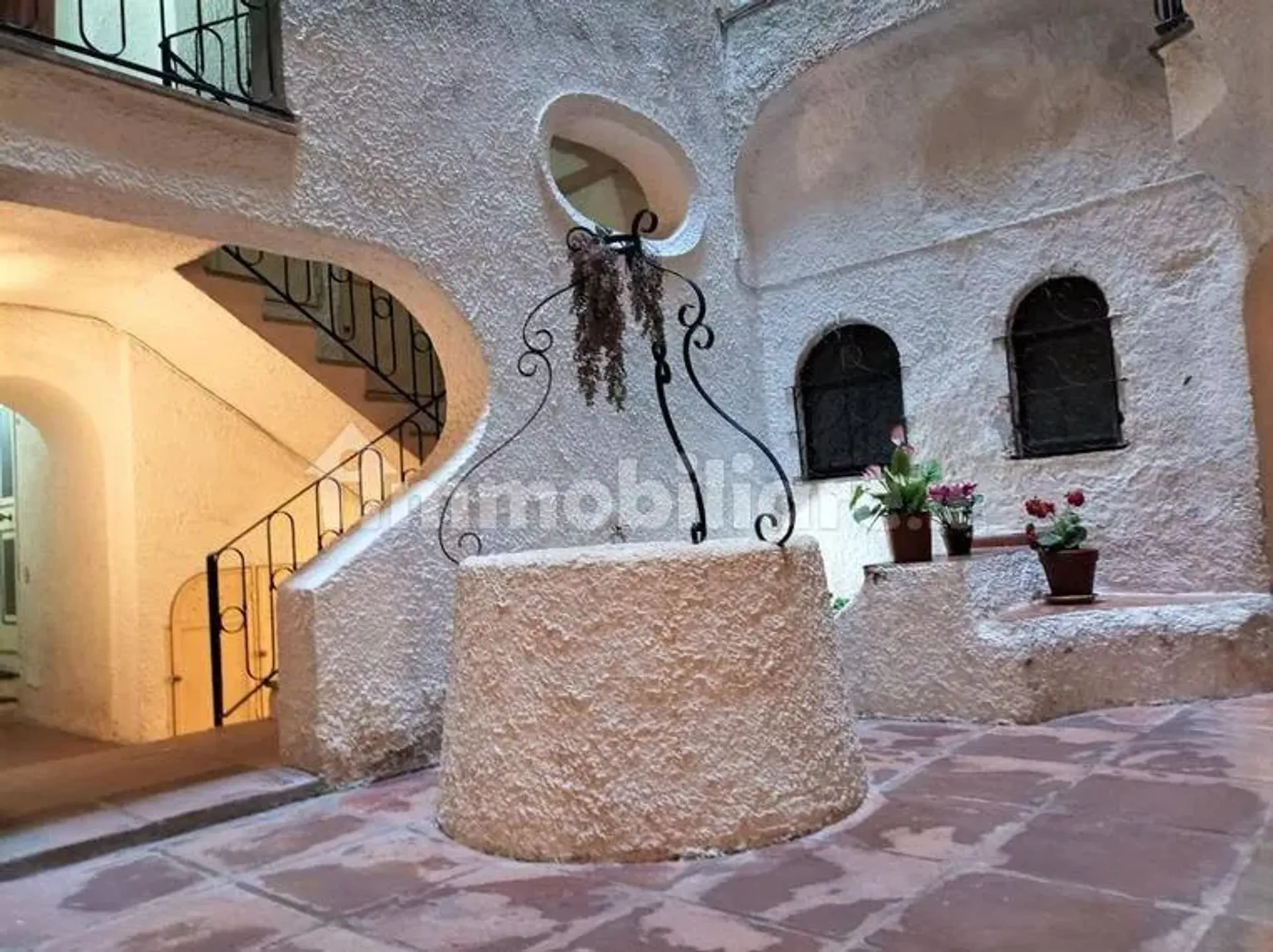 casa en Gaeta, Piazza Generale Traniello 10785174