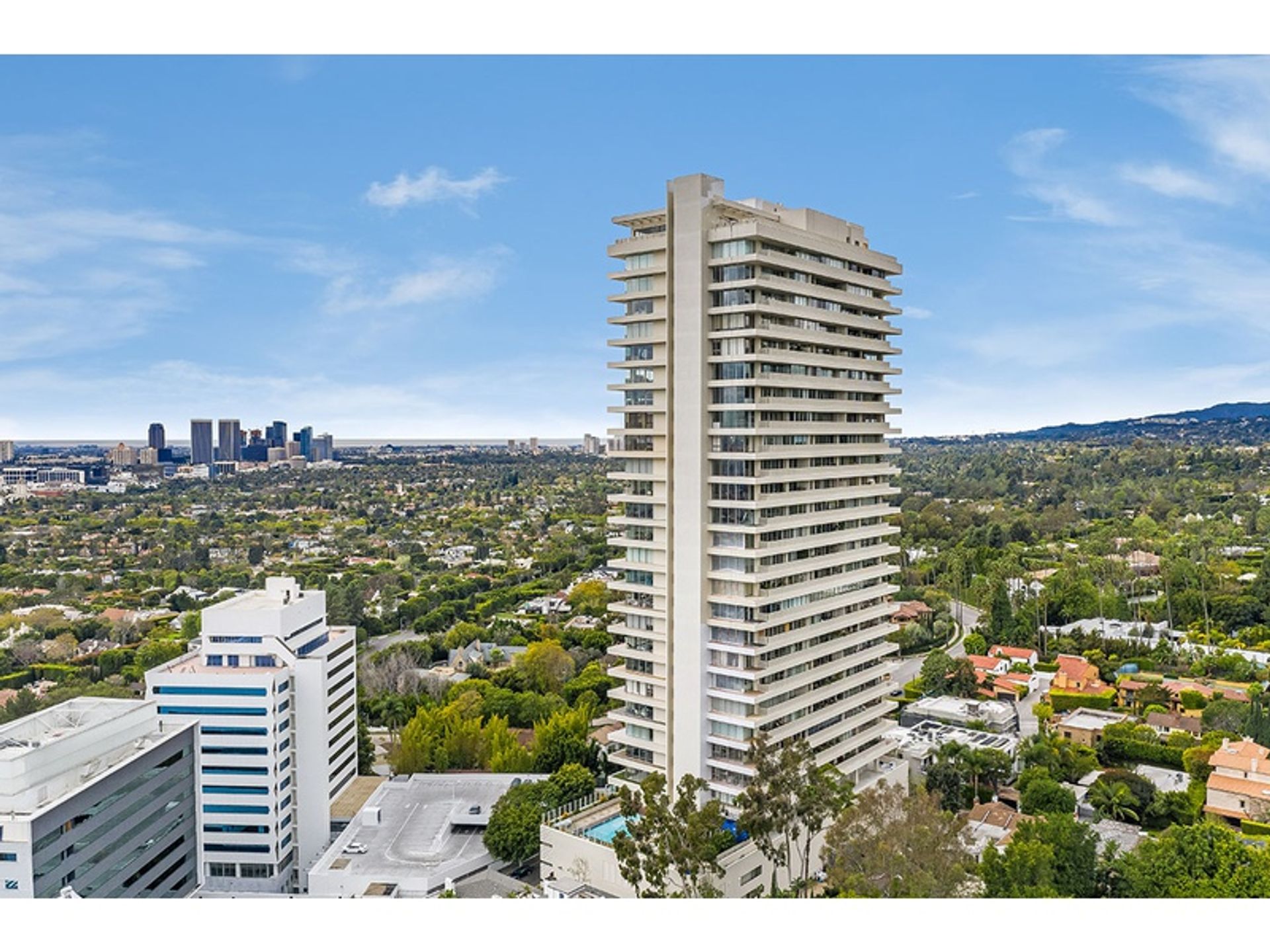 Condominio en West Hollywood, California 10785355