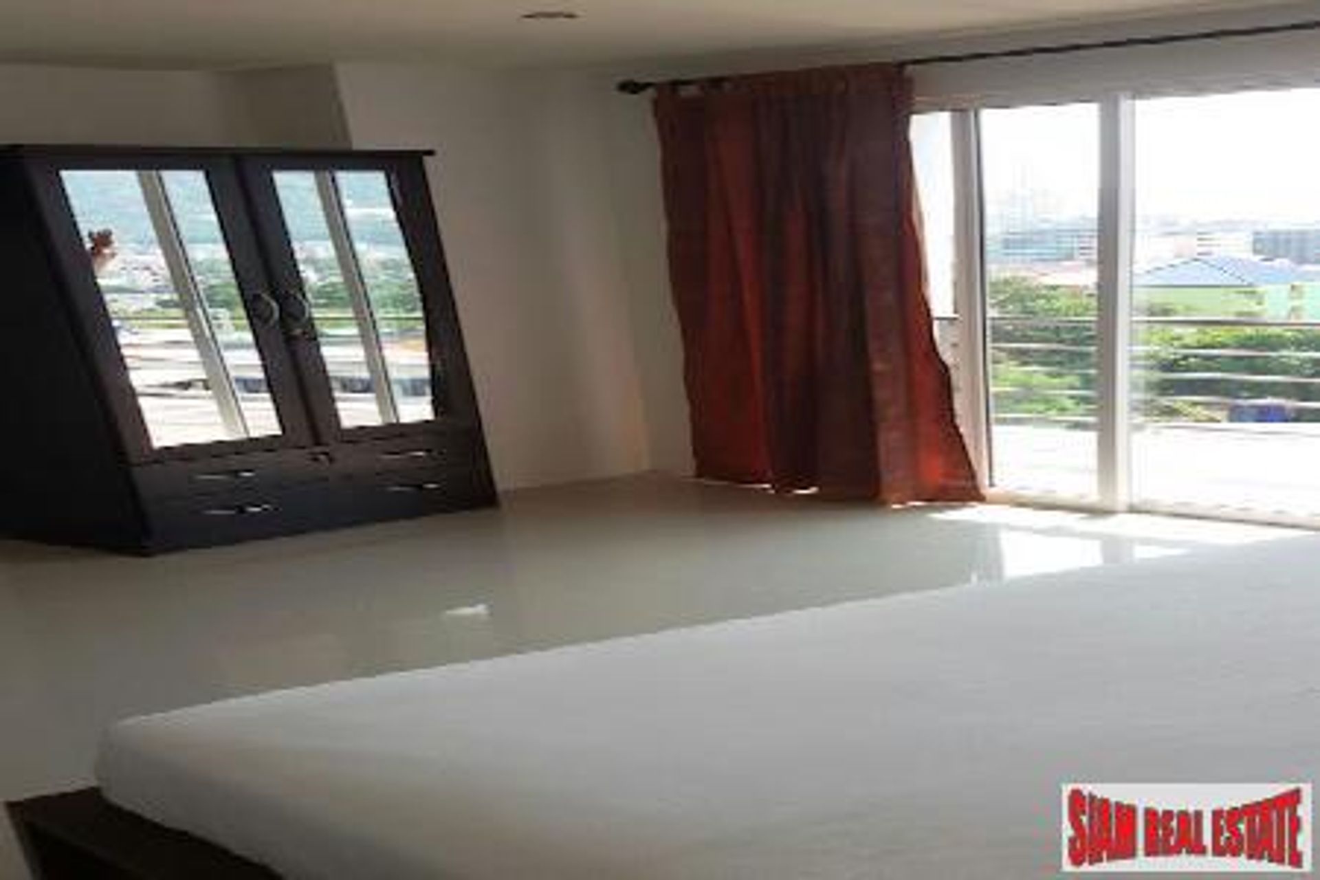 Condominium in Tambon Patong, Chang Wat Phuket 10786412