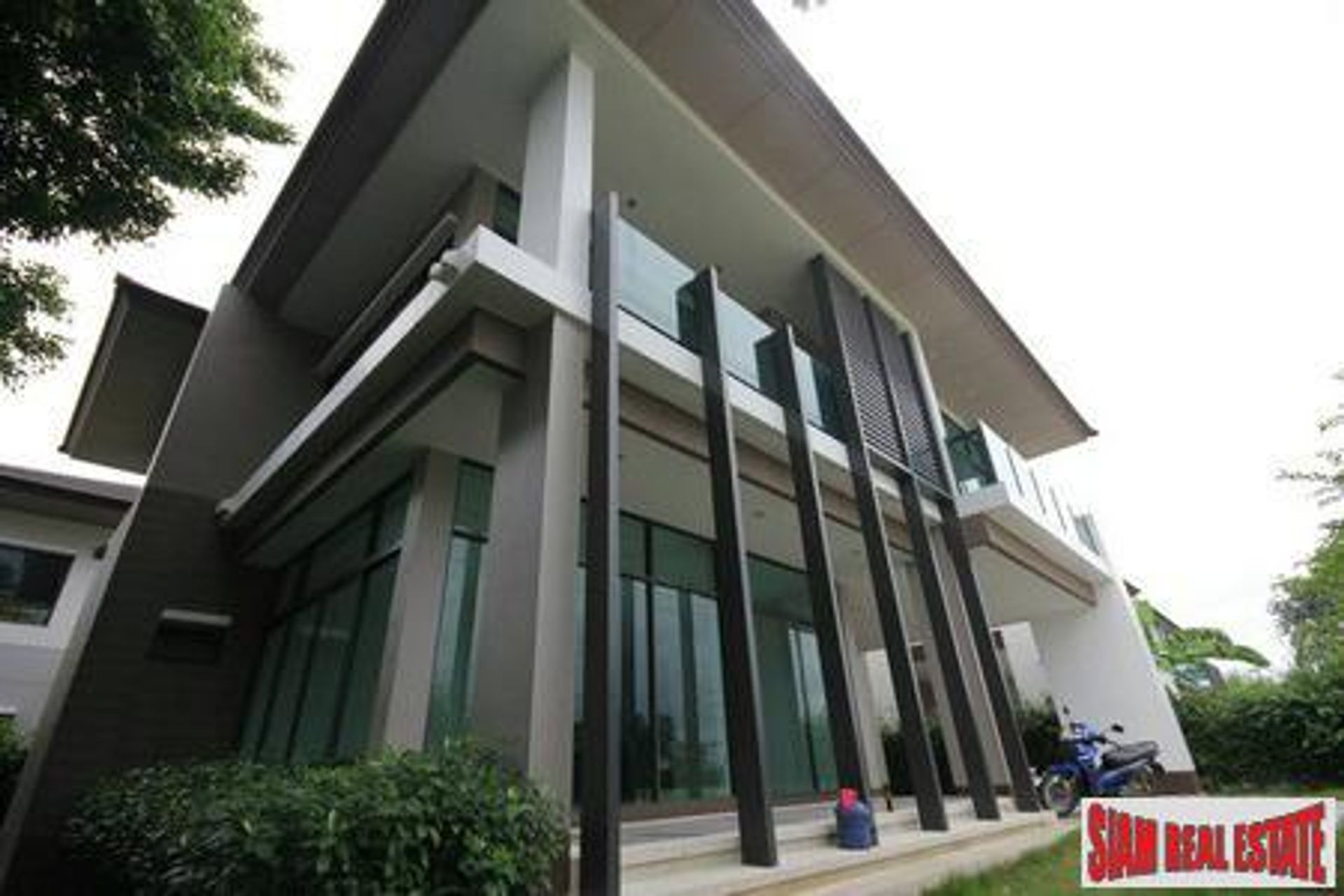 Hus i , Krung Thep Maha Nakhon 10786432