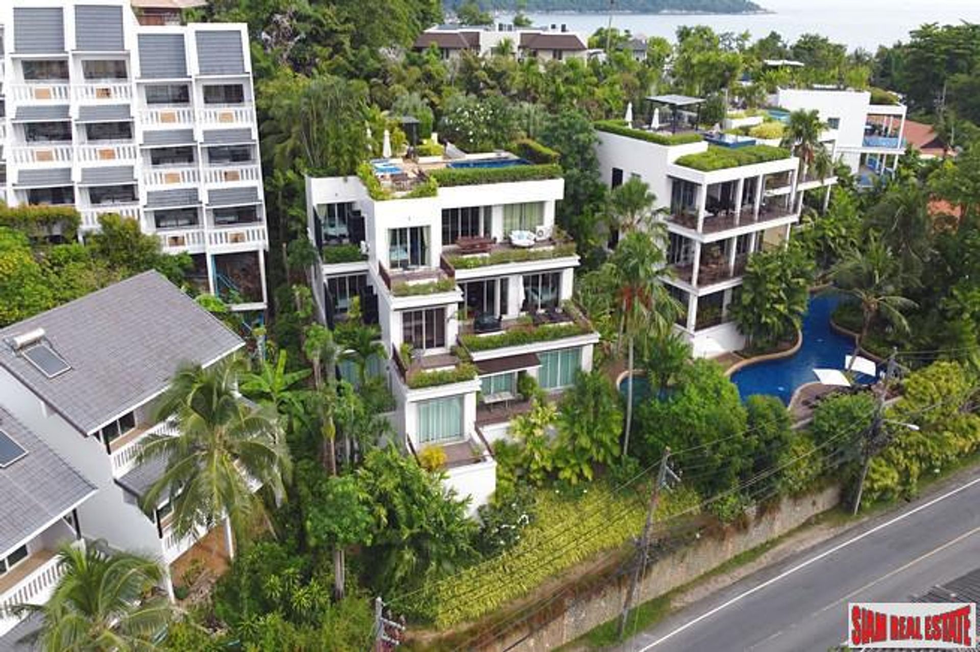 Condominium in Karon, Phuket 10786490