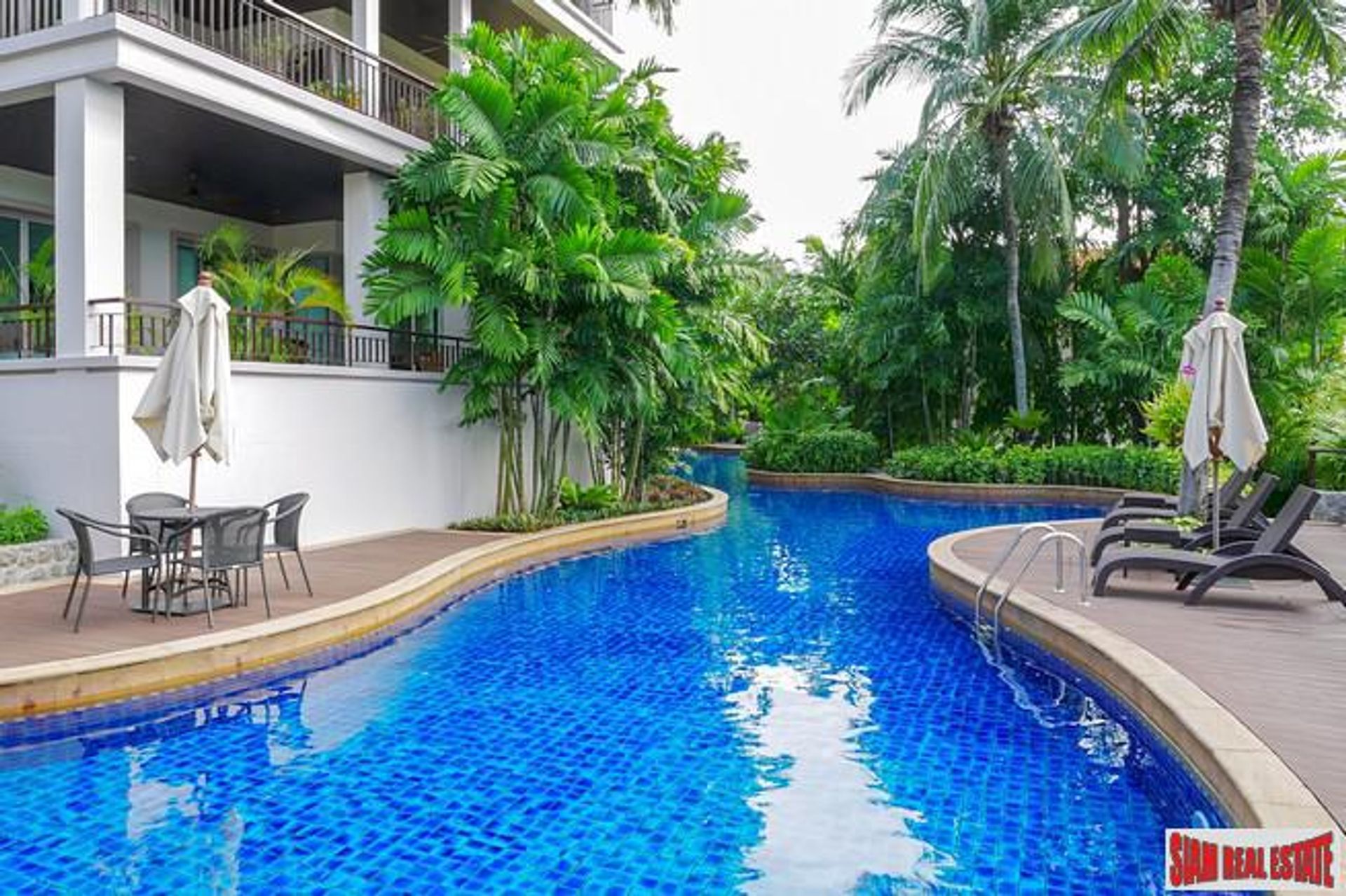 Condominium in Karon, Phuket 10786490