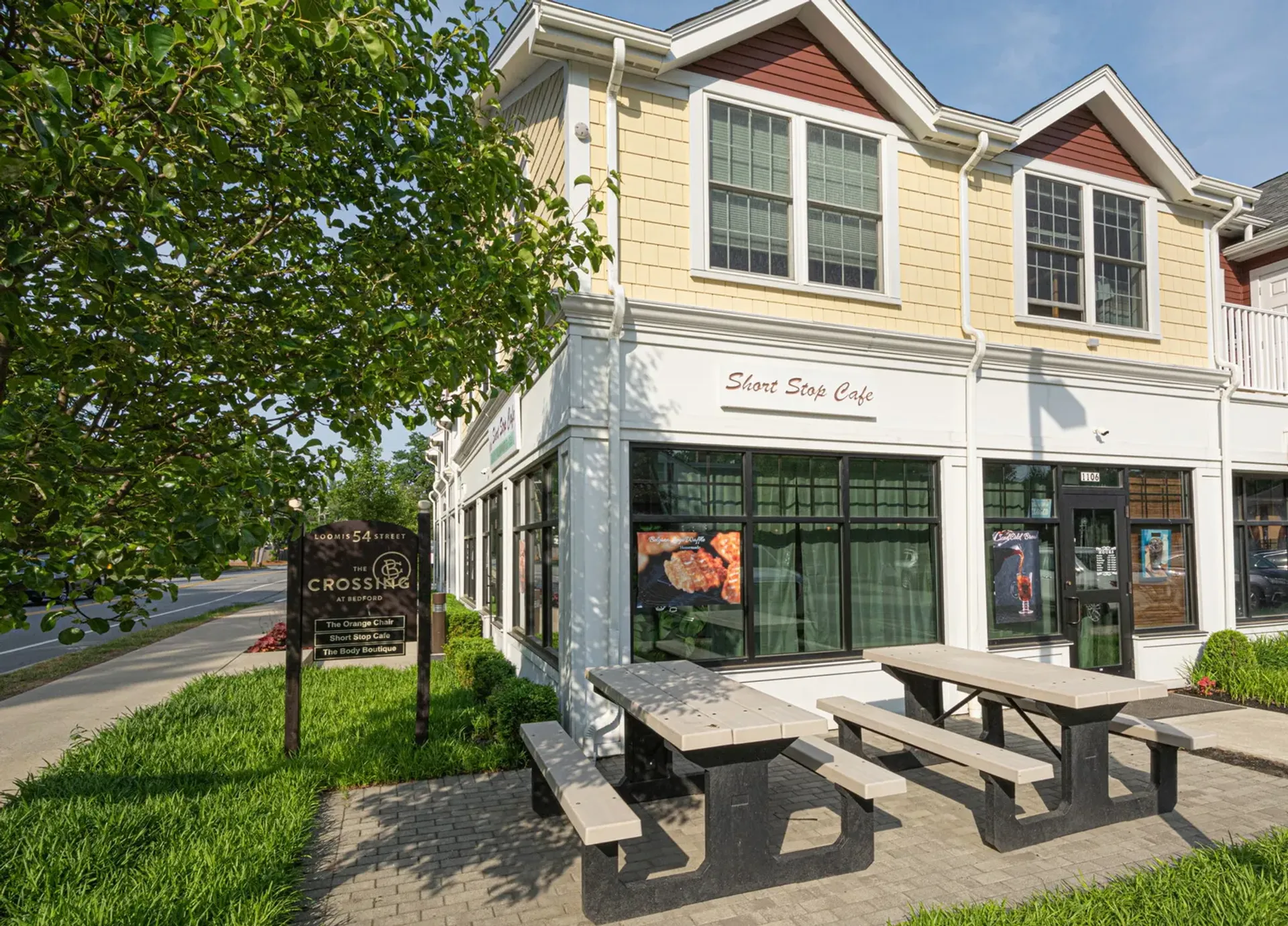 Retail in Bedford, 54 Loomis Street 10787358