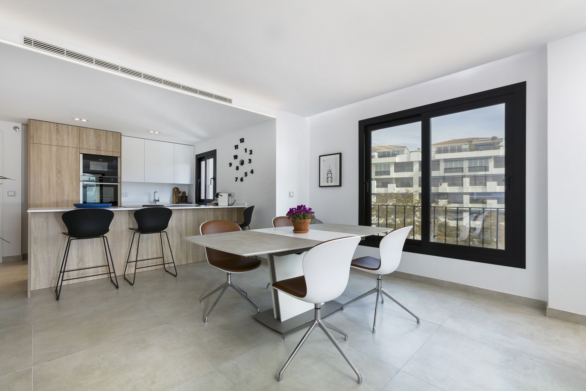 Condominium in Marbella, Andalusia 10787583