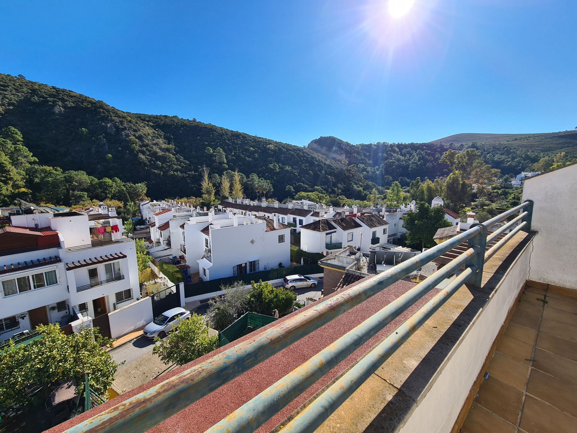 Plusieurs maisons dans Benahavís, Andalusia 10787831