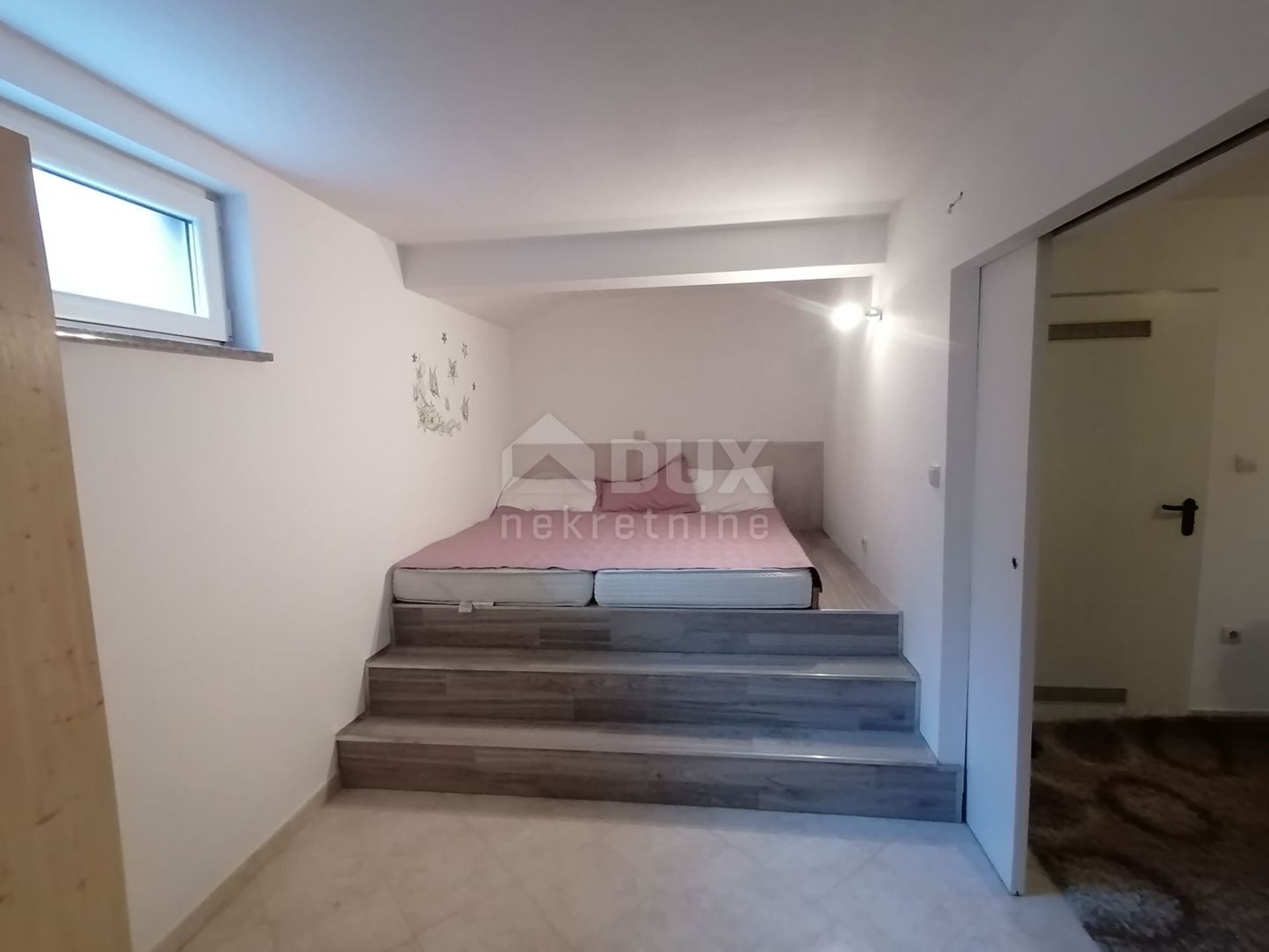 Condominio en Pula, Istarska županija 10789019