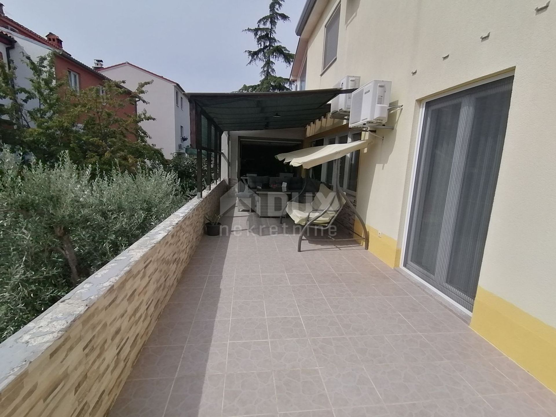 Condominio en Pula, Istarska županija 10789019