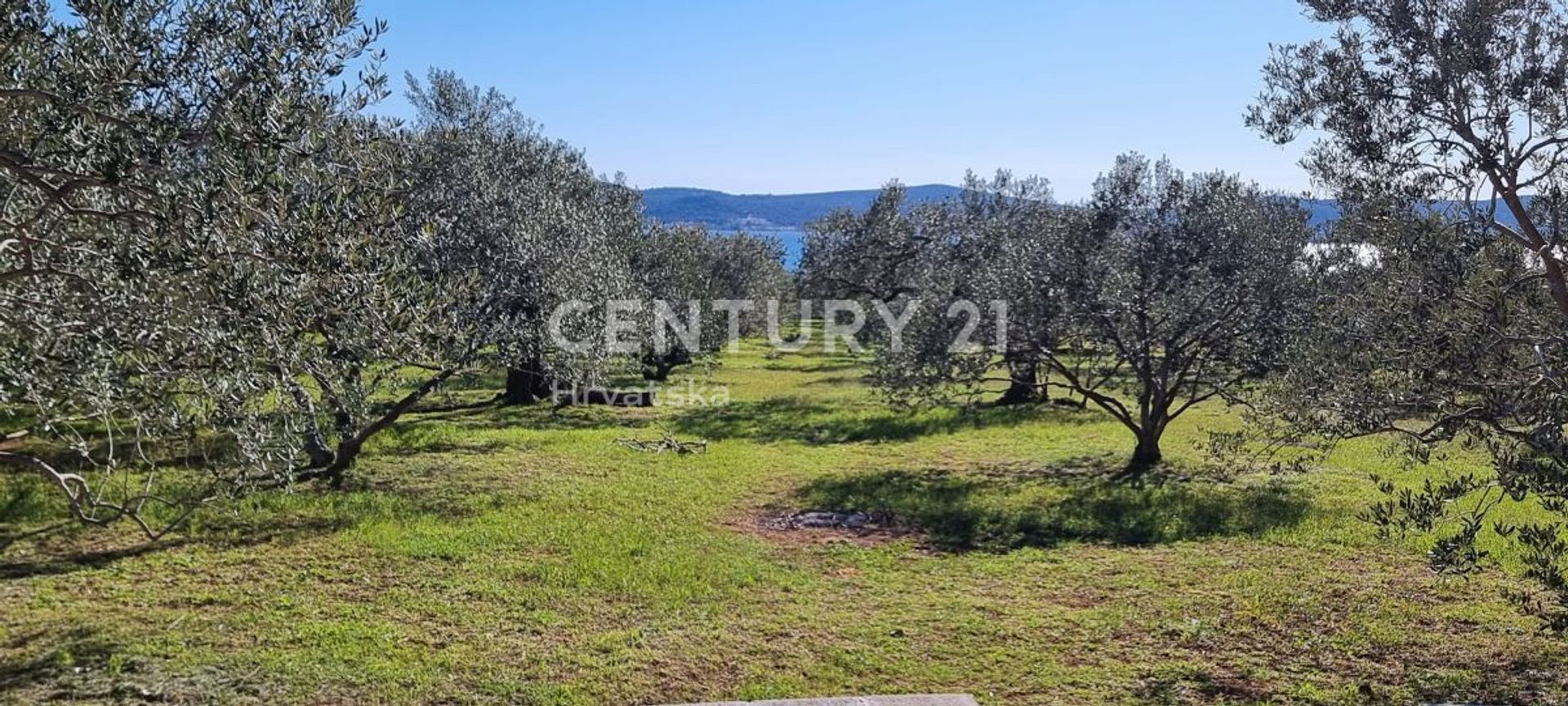 Land in Biograd na Moru, Zadar County 10789215