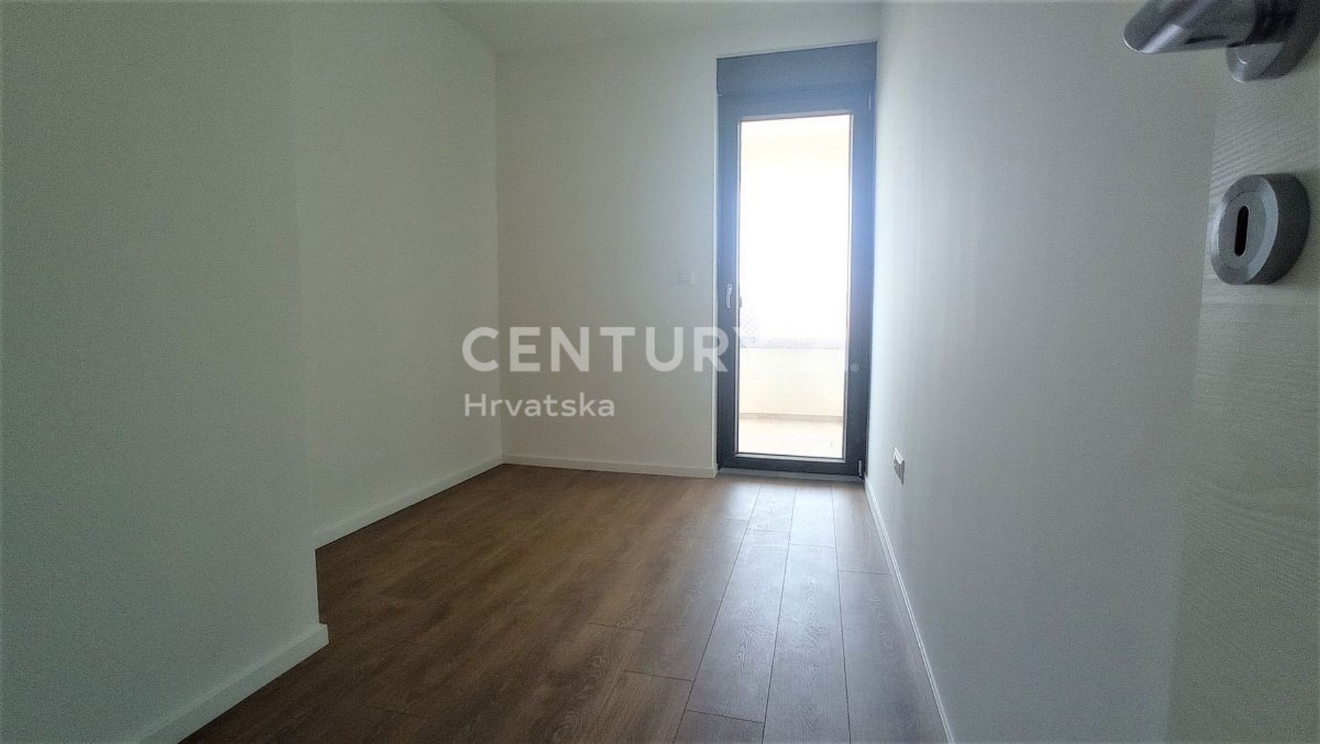 Condominio en Zadar, Zadar County 10789339