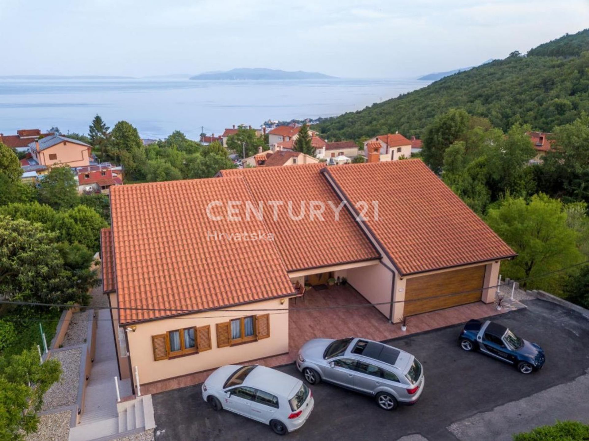 Retail in Opatija, Primorsko-Goranska Zupanija 10789441