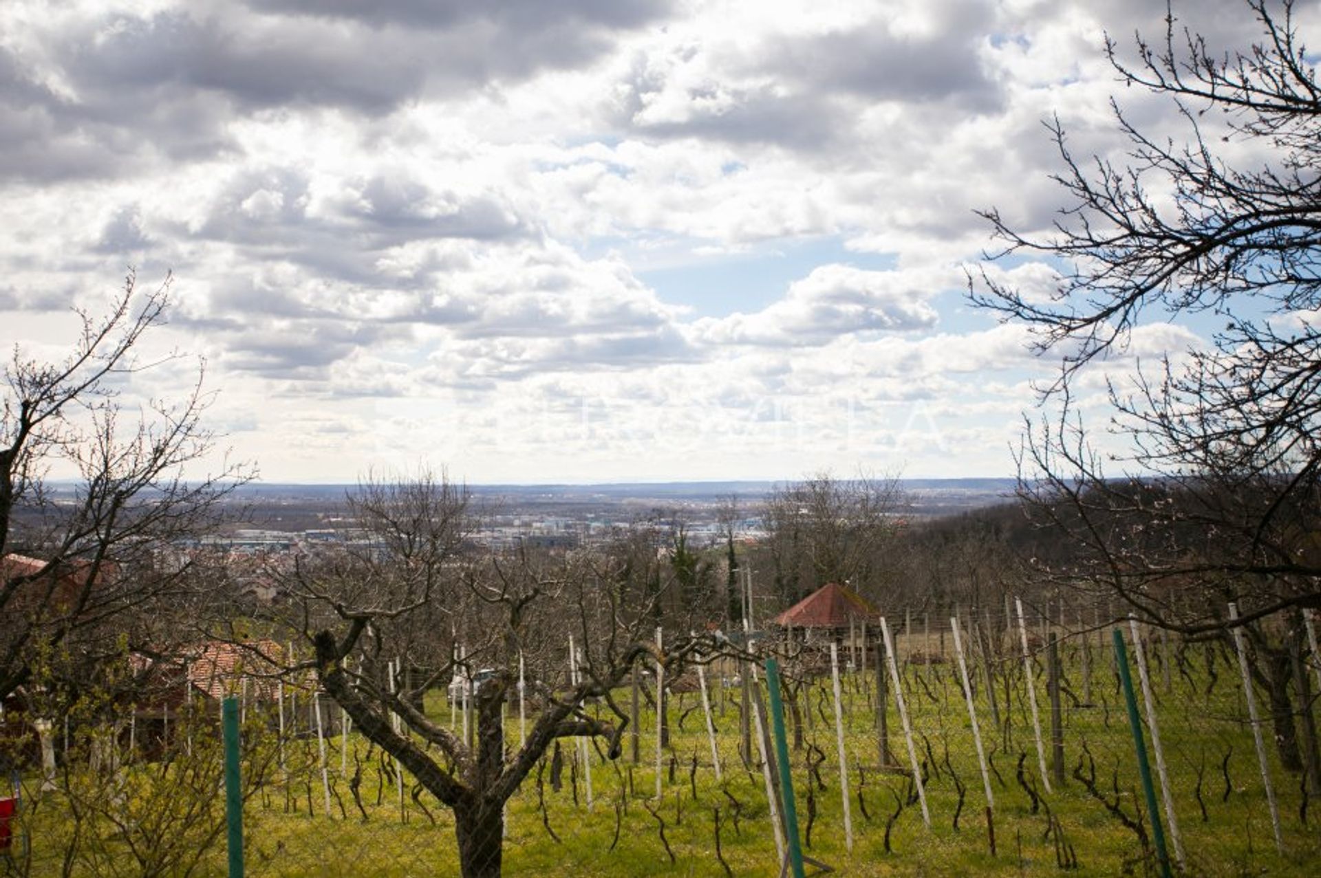 भूमि में Stenjevec, Zagreb, Grad 10789714