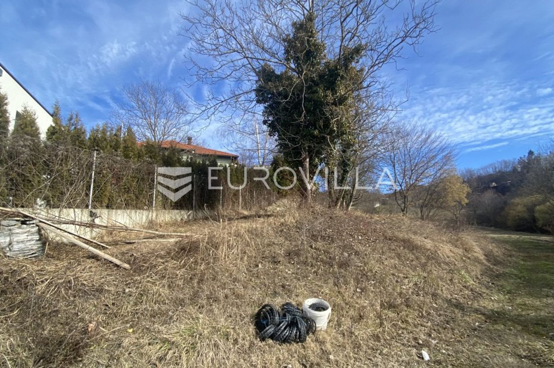 Land i Sestine, Zagreb, Grad 10790057