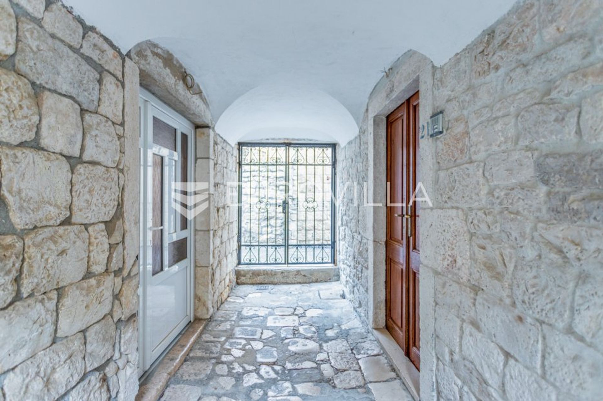 بيت في Trogir, Splitsko-dalmatinska županija 10790067