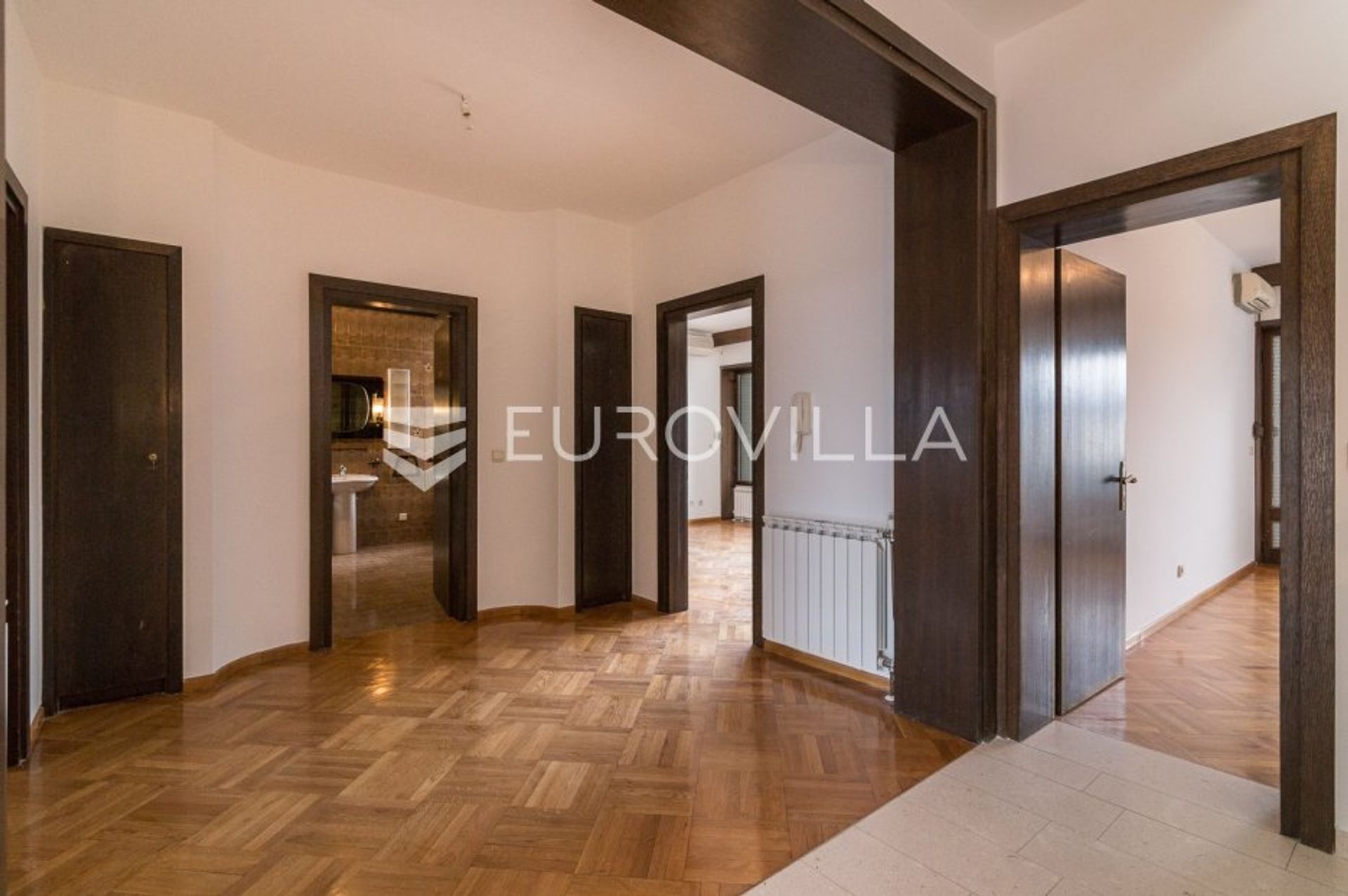 Huis in Zagreb,  10790604