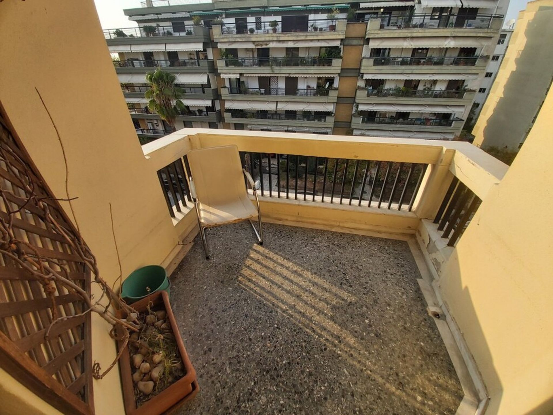 Condominium in Thessaloniki,  10794360