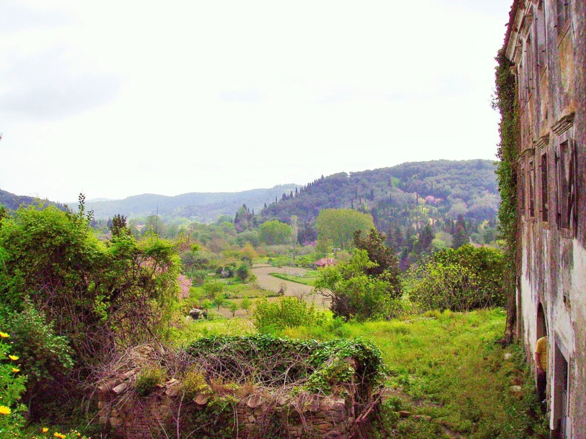 rumah dalam Peroulades, Ionia Nisia 10795368