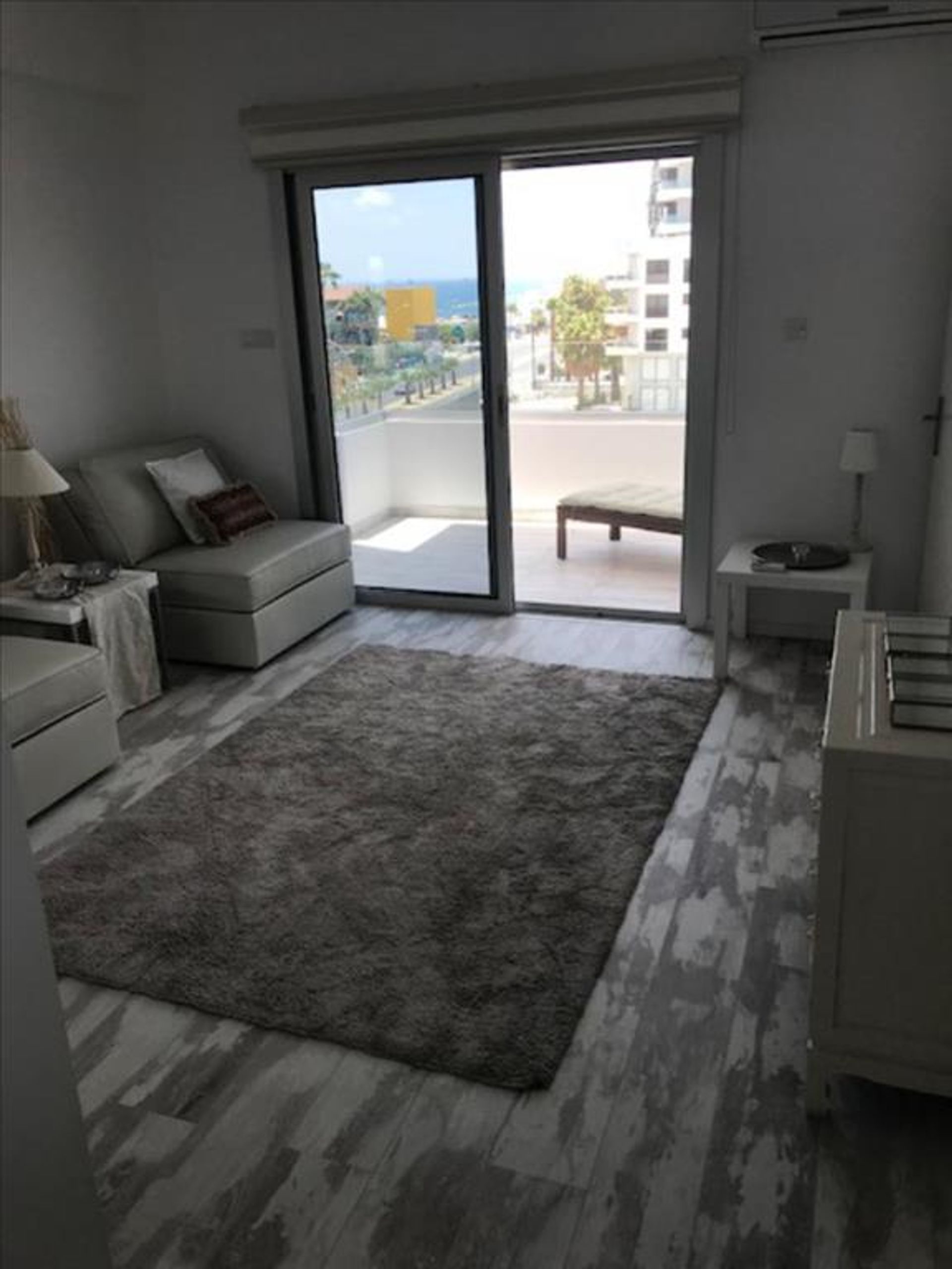 Condominium in Agios Tychon, Larnaka 10796221