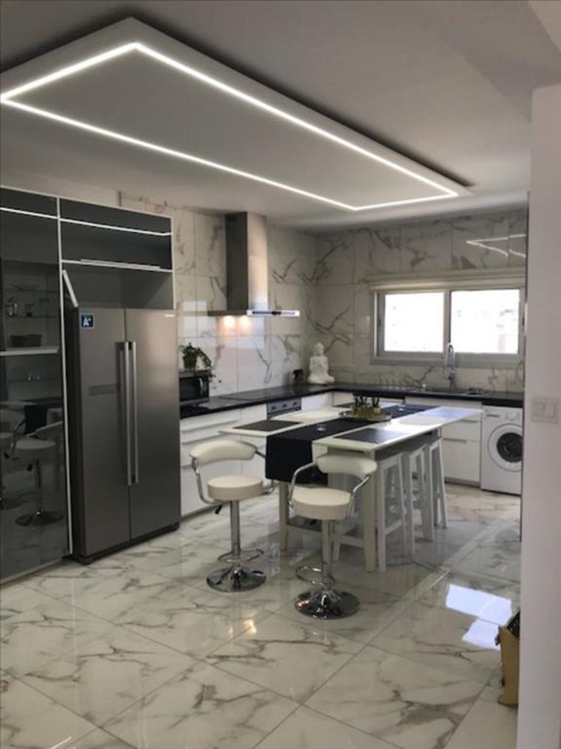 Condominium in Agios Tychon, Limassol 10796221