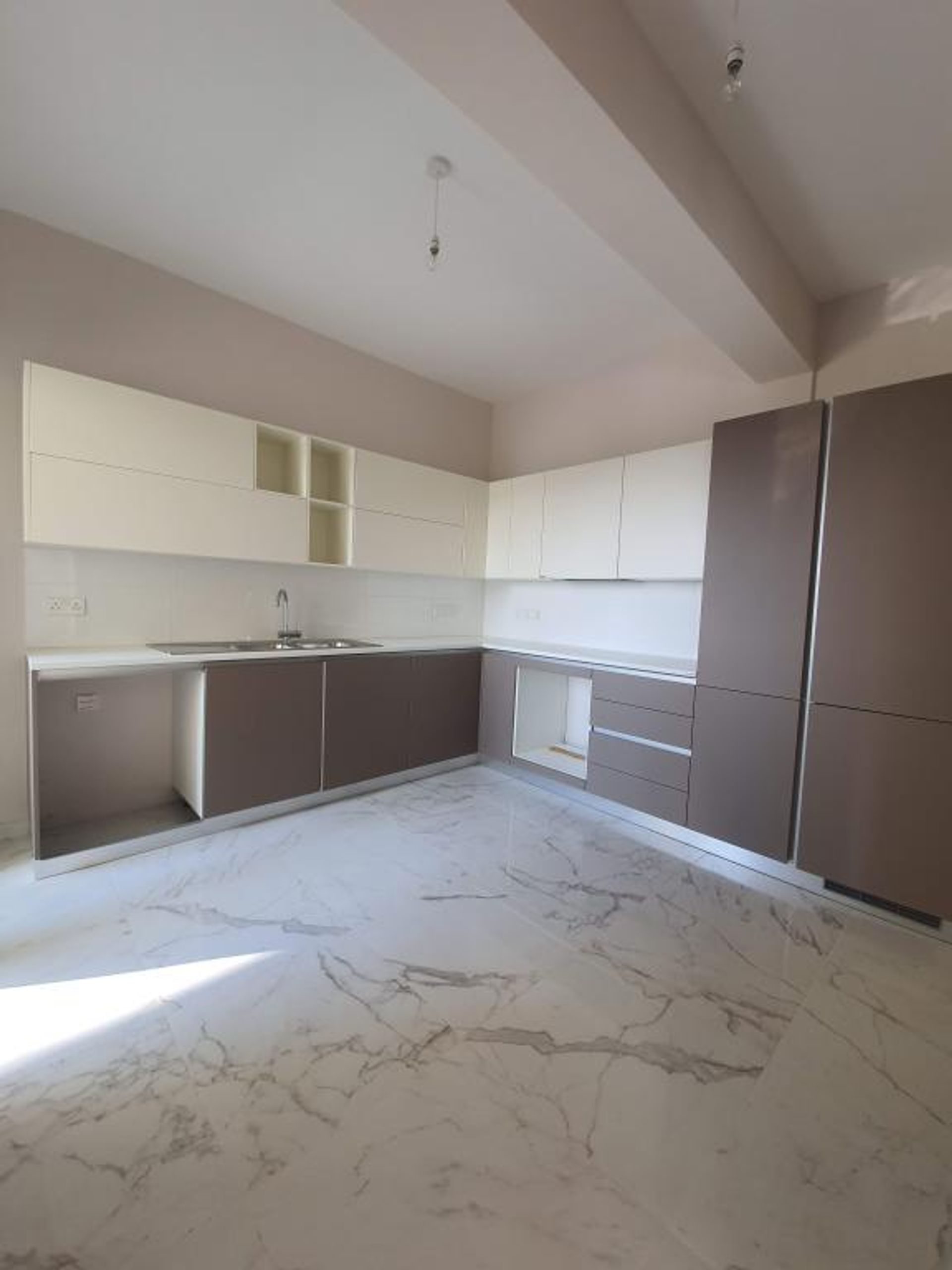 Condominium in Agios Tychon, Larnaka 10796366