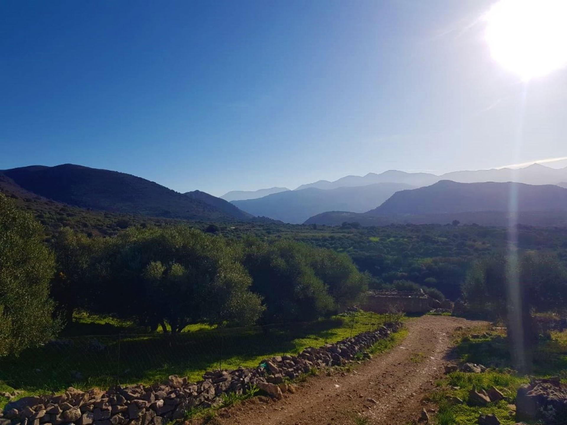 Tierra en Queratídia, criti 10797418