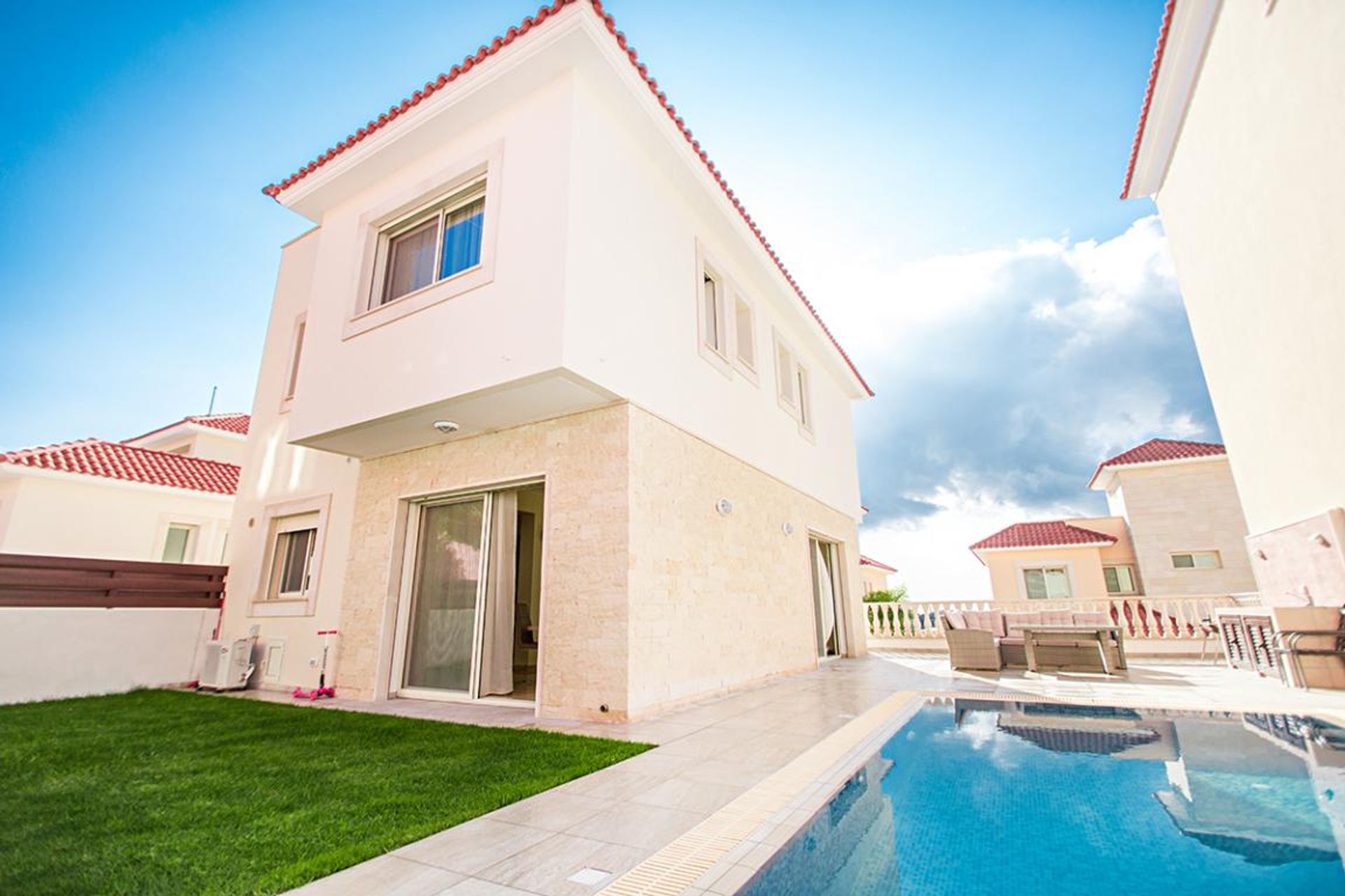 rumah dalam Mouttagiaka, Limassol 10797523