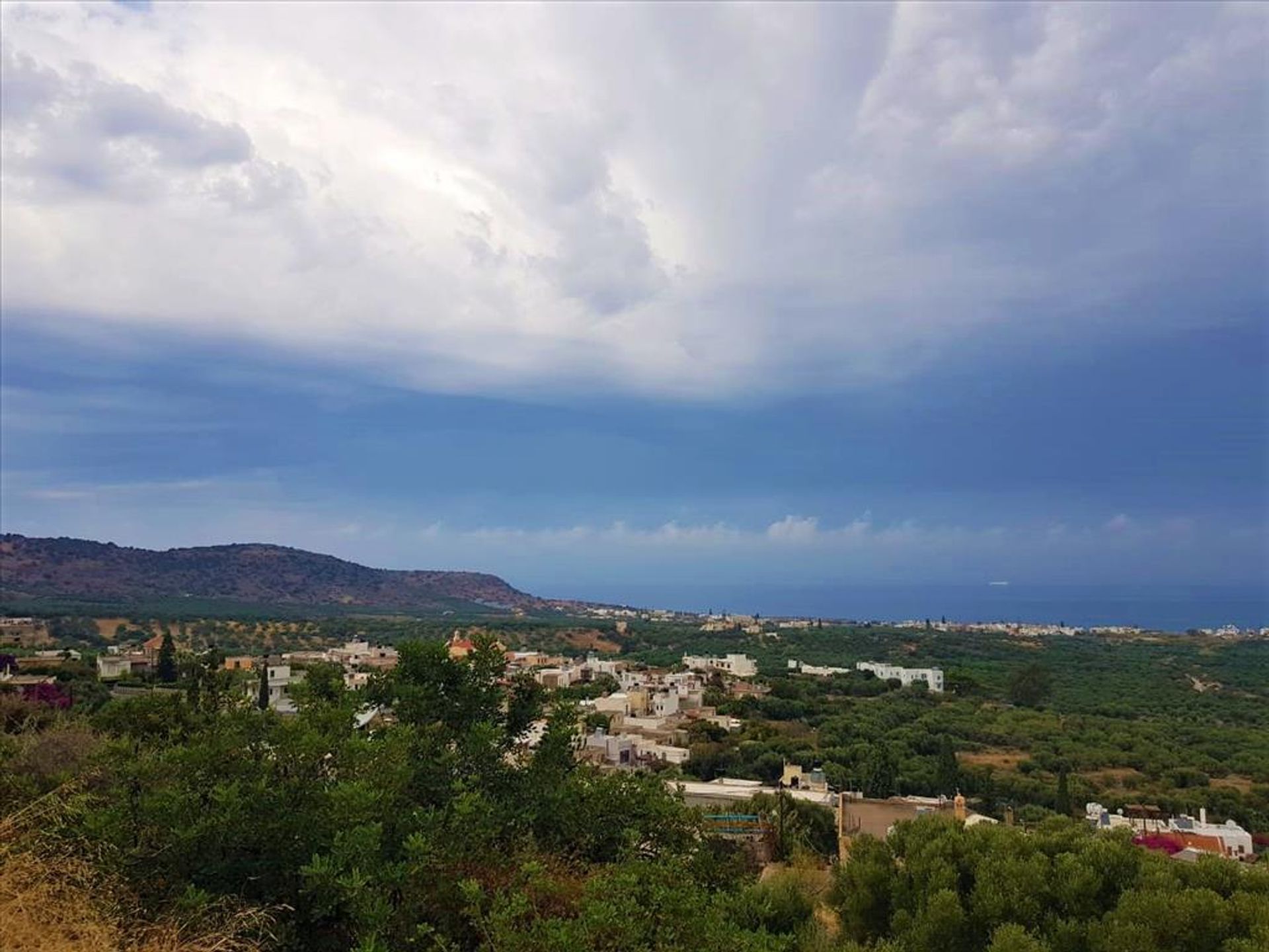 Land in Malia, Kriti 10797770