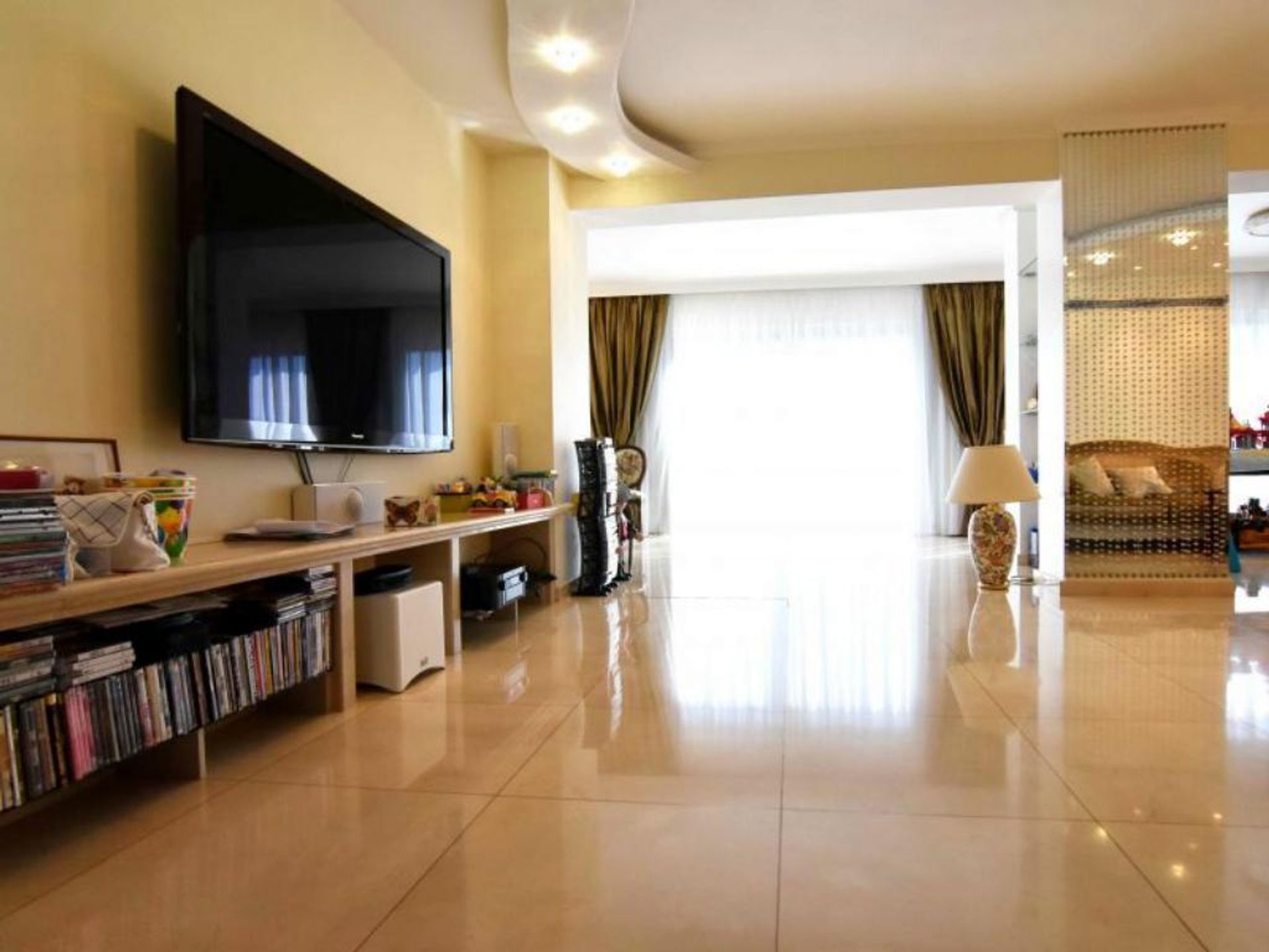 Condominium in Agios Tychon, Larnaka 10799652