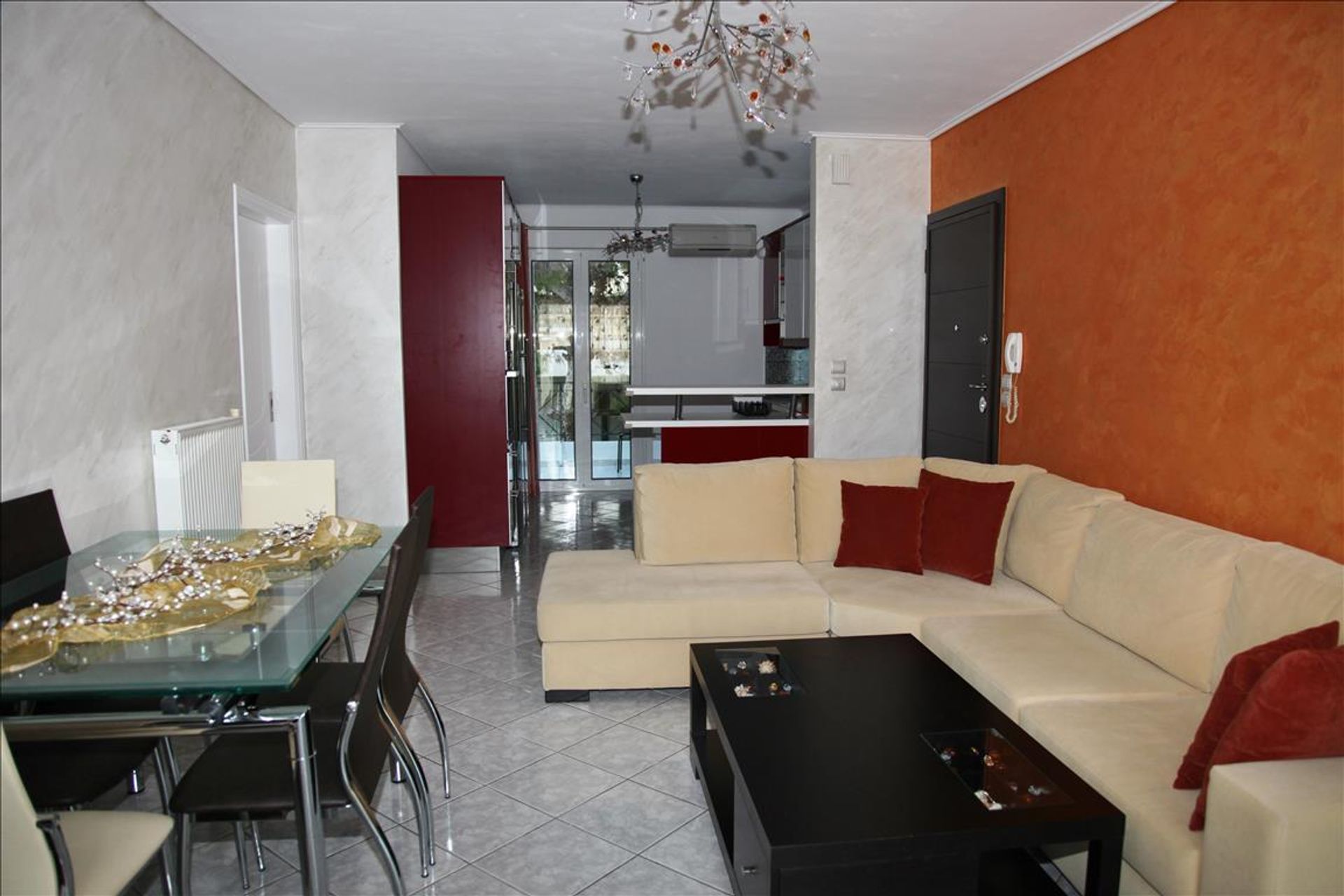 Condominio en Mavro Lithari, Attiki 10800181