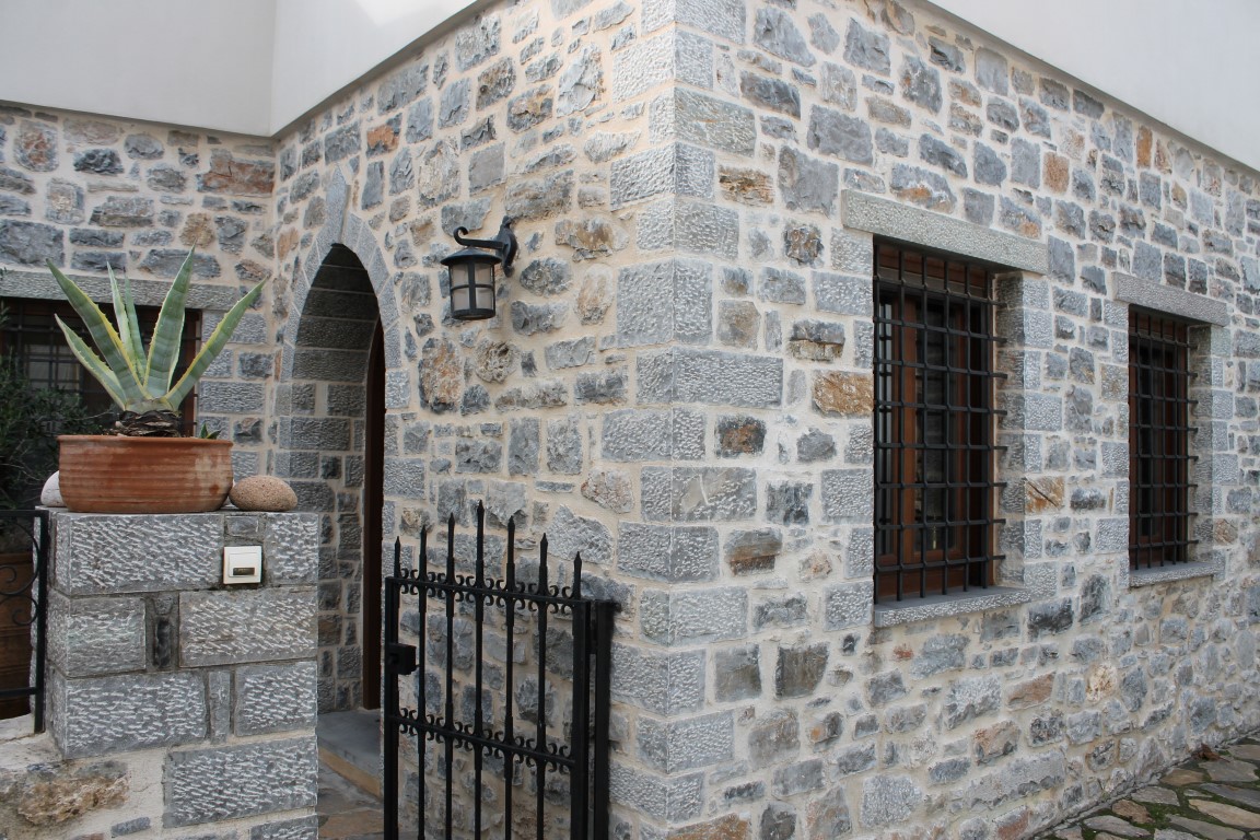 House in Choumeriakos,  10801113