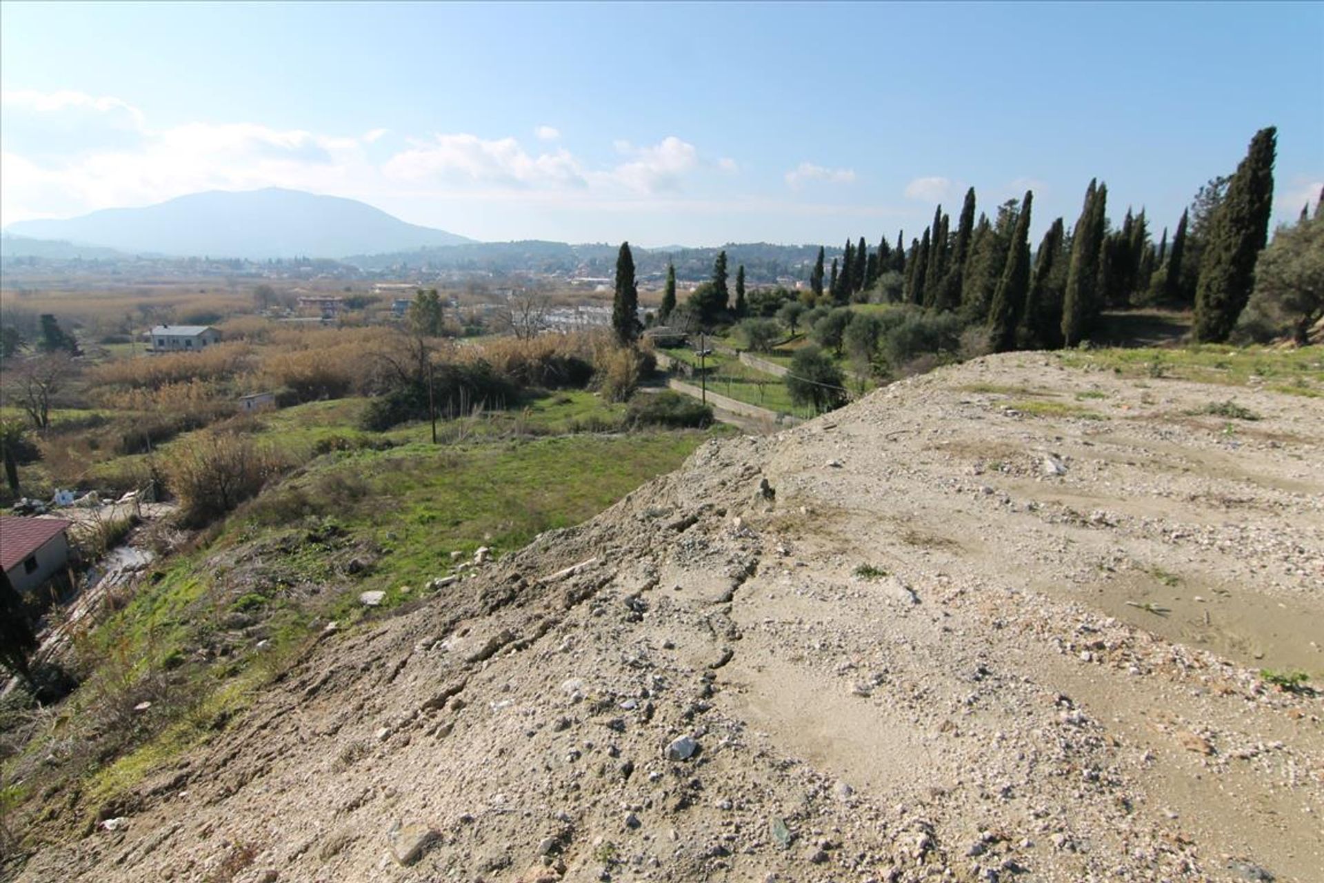 الأرض في Alepou, Ionia Nisia 10802869