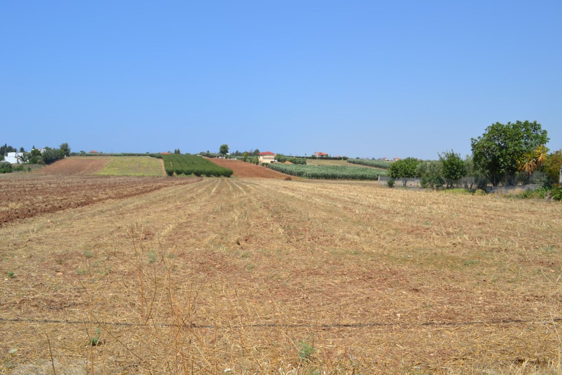 Tierra en Nea Potéidaia, Kentriki Macedonia 10803888