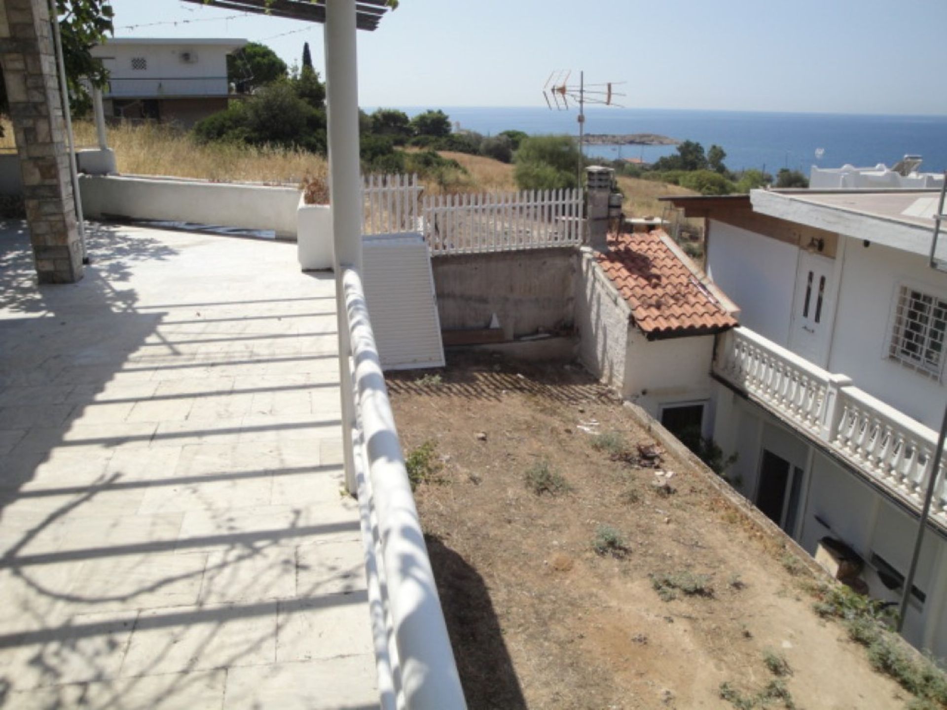 House in Agia Marina,  10803964