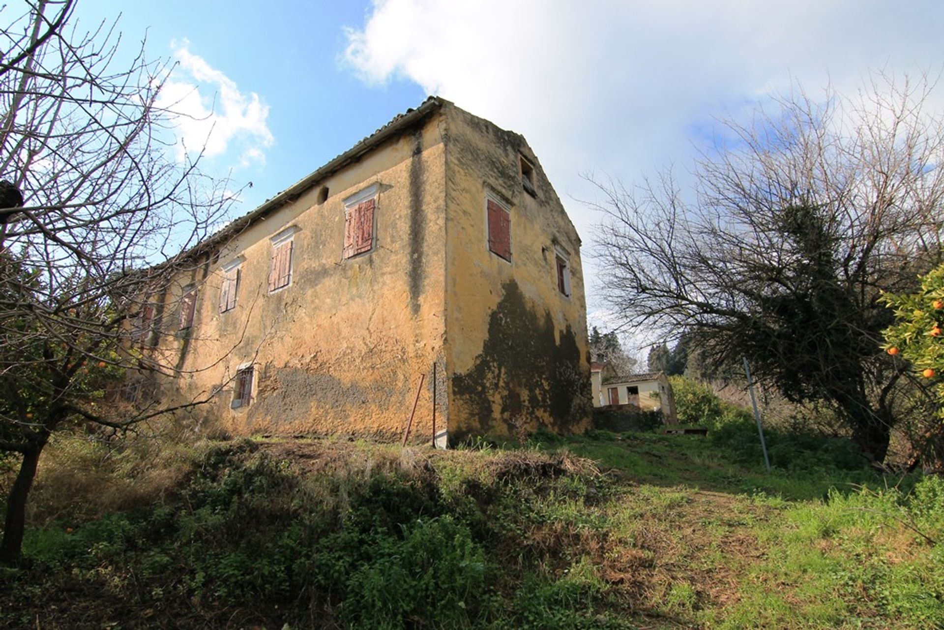 rumah dalam Peroulades, Ionia Nisia 10804734