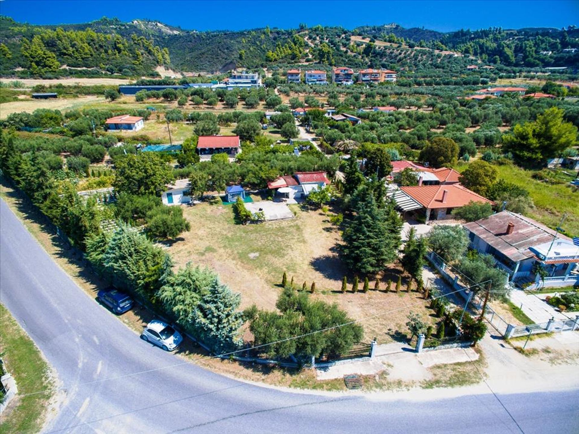 Land in Louloudia,  10805437